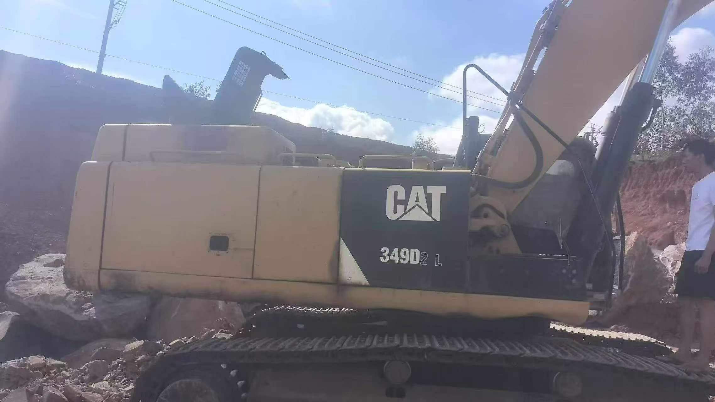 Buy Caterpillar 349E Used Excavator / 1