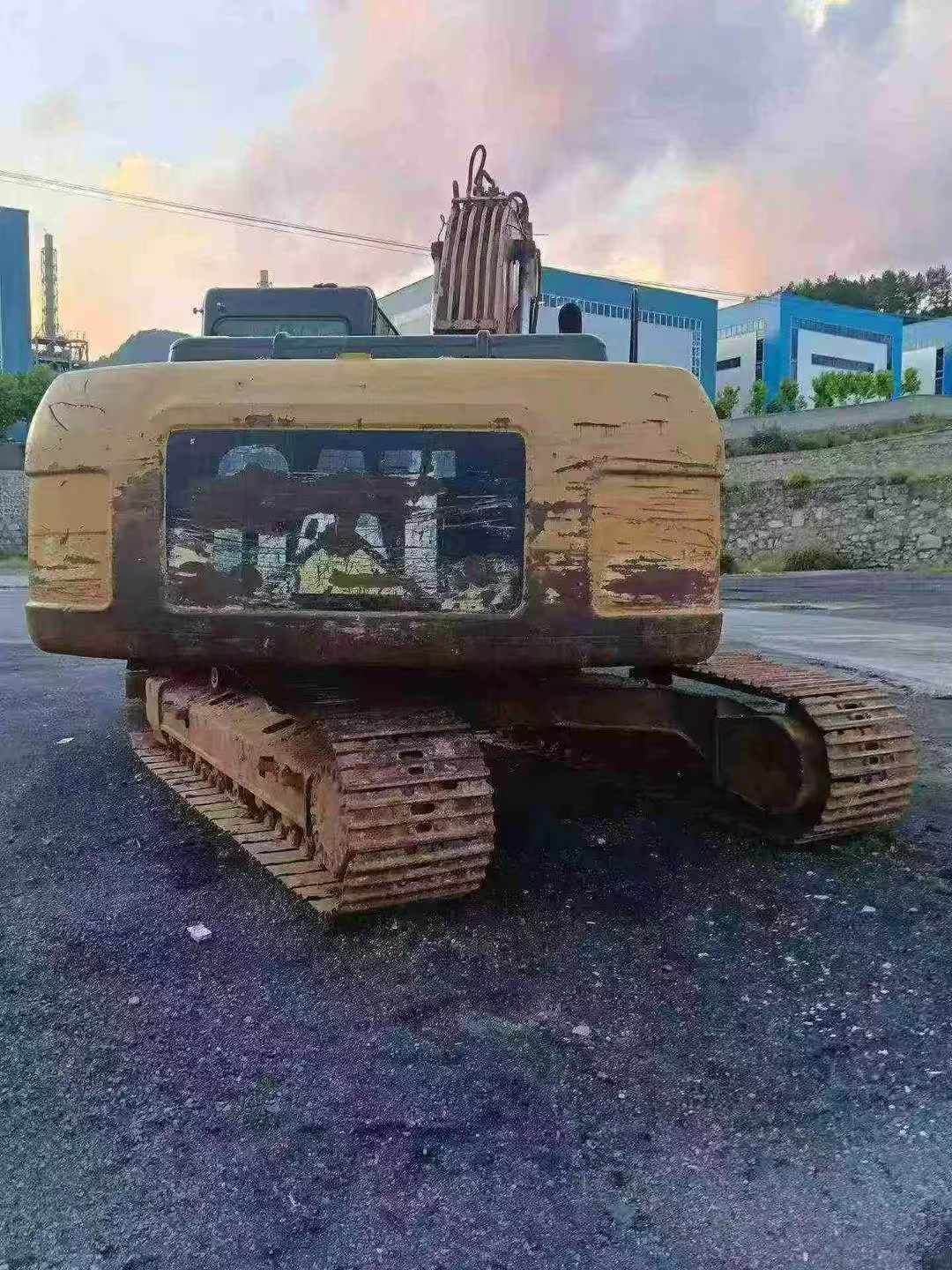 Buy Caterpillar 323 Used Excavator / 3