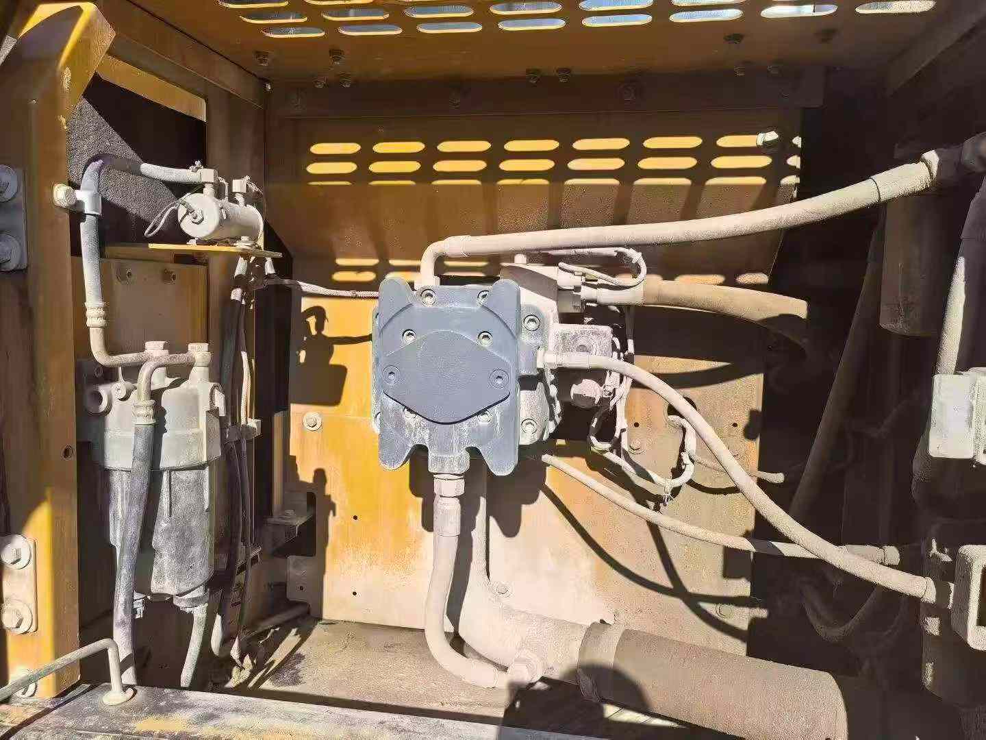 Buy Sany SY245H Used Excavator / 4 Buy Sany SY245H Used Excavator / 4