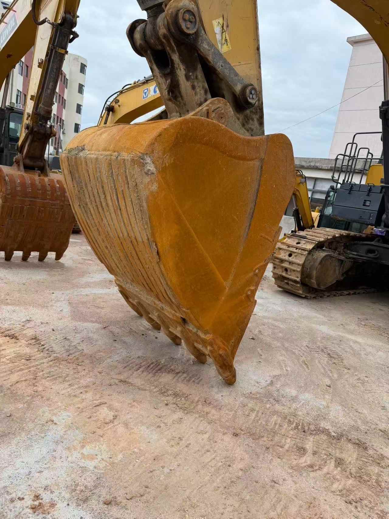 Buy XCMG XE750D Used Excavator / 6 Buy XCMG XE750D Used Excavator / 6