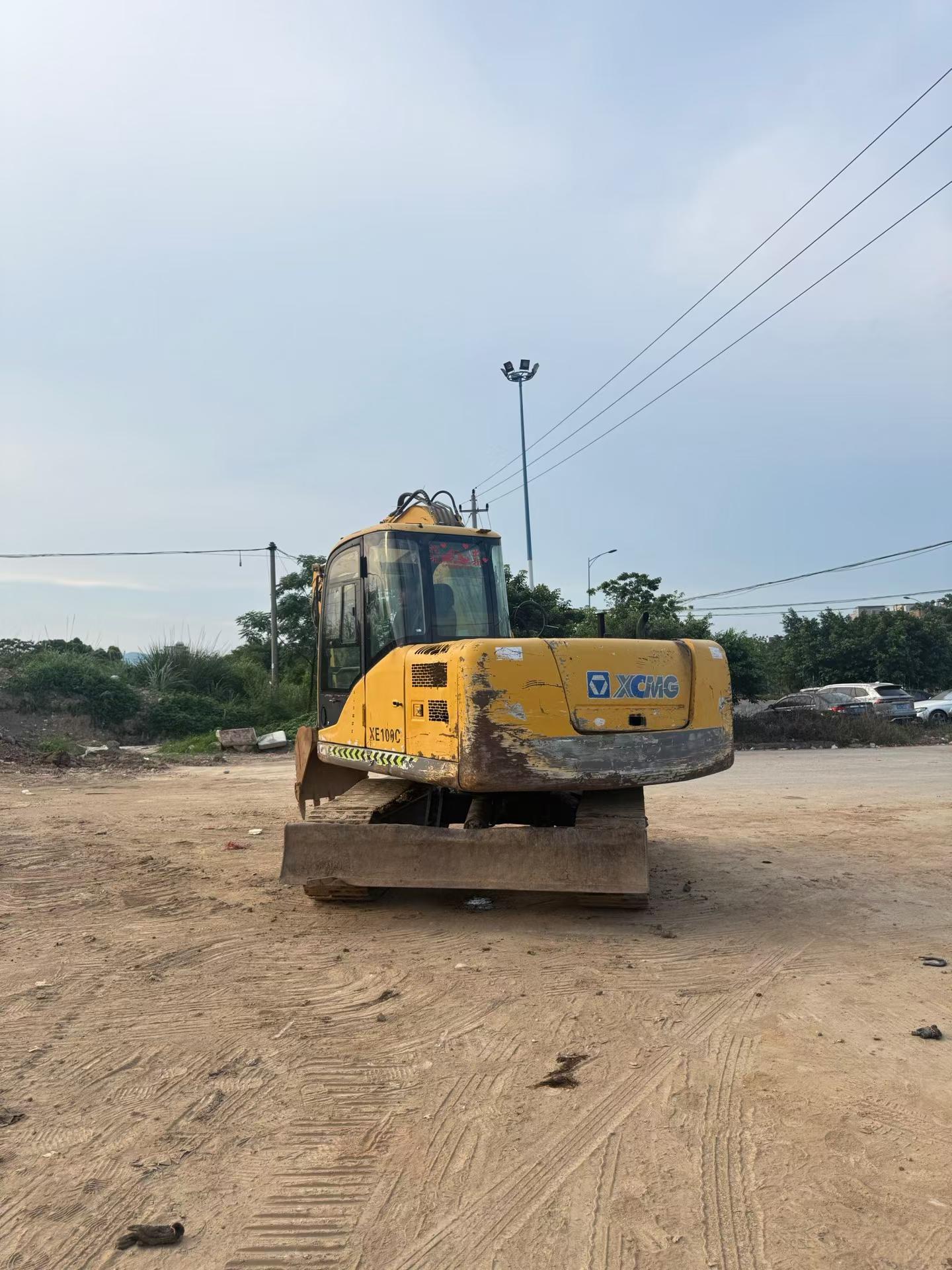 Buy XCMG XE85C Used Excavator / 4 Buy XCMG XE85C Used Excavator / 4