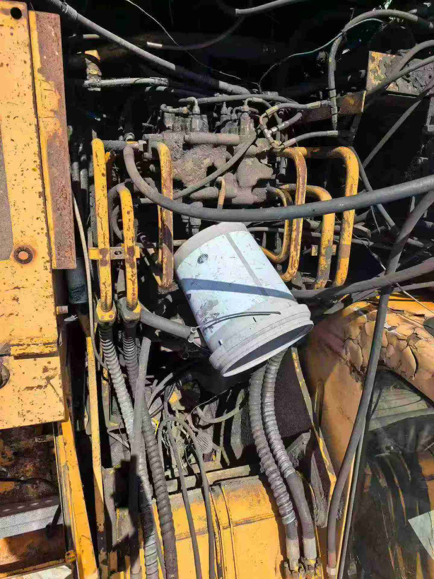 Buy Hyundai R210W Used Excavator / 7 Buy Hyundai R210W Used Excavator / 7