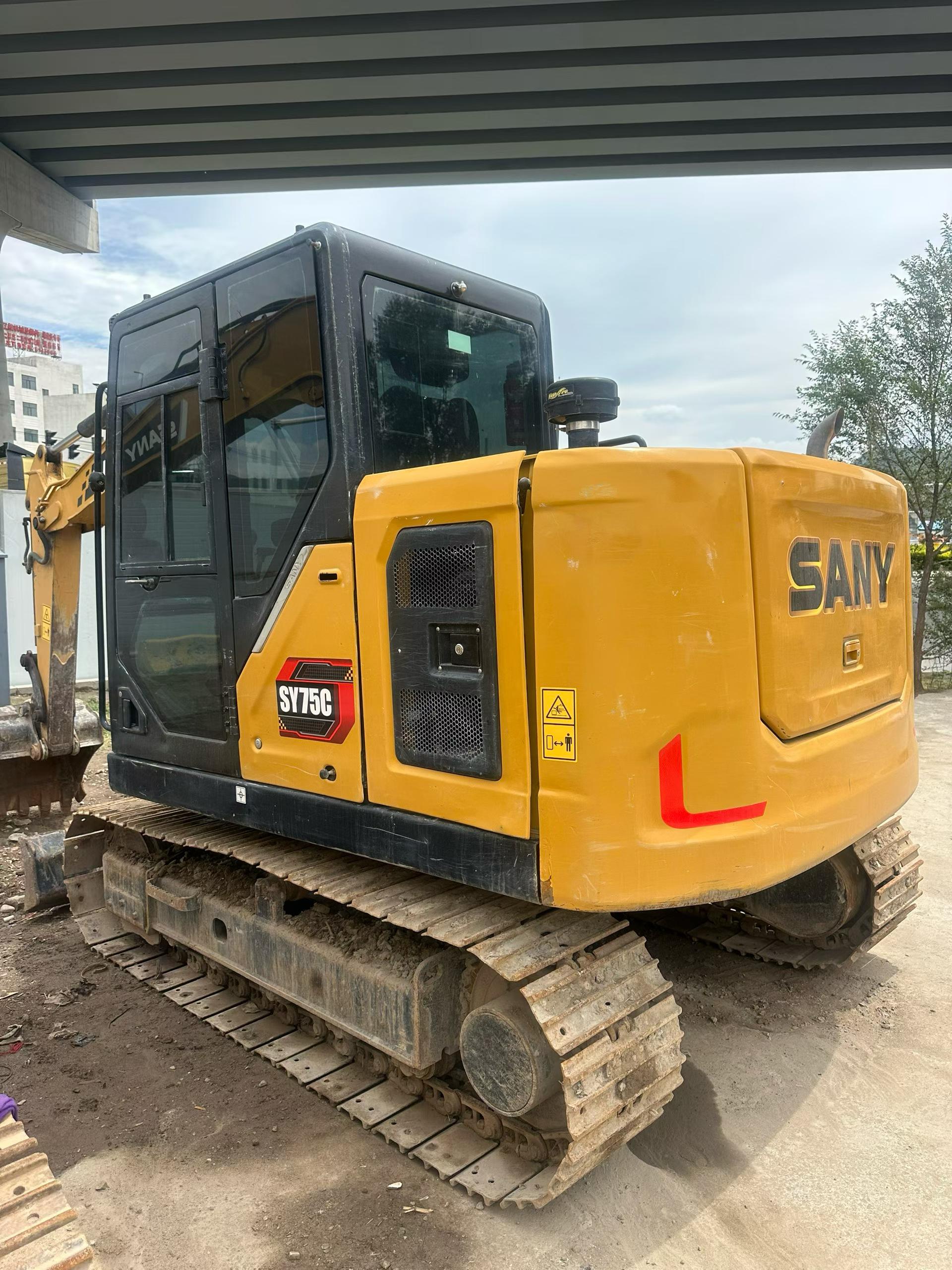 Buy Sany SY75 Used Excavator / 4 Buy Sany SY75 Used Excavator / 4