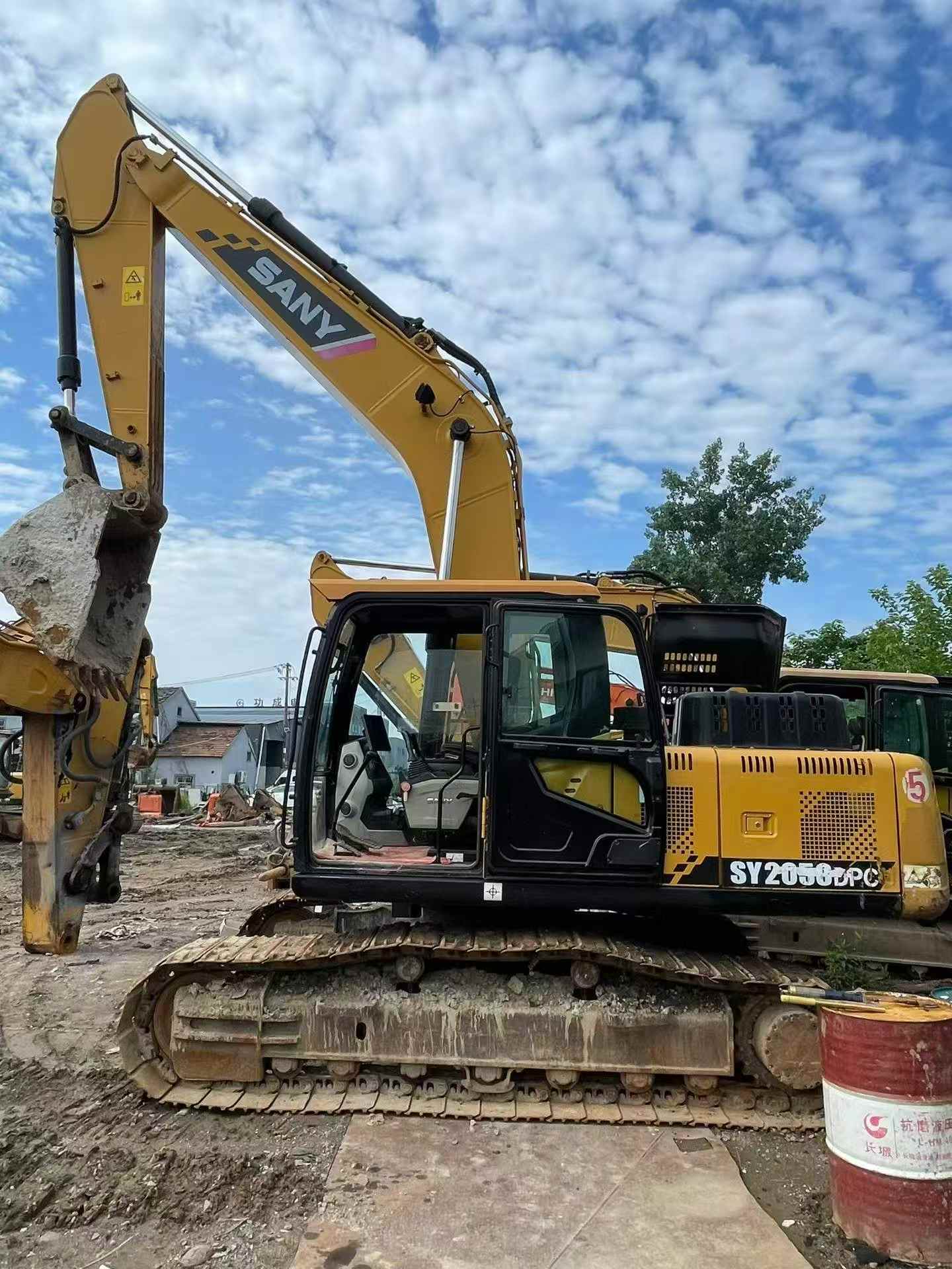 Buy Sany SY205C Used Excavator / 1