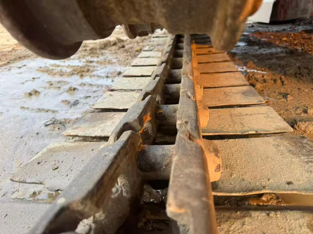 Buy Komatsu PC120-6 Used Excavator / 5 Buy Komatsu PC120-6 Used Excavator / 5