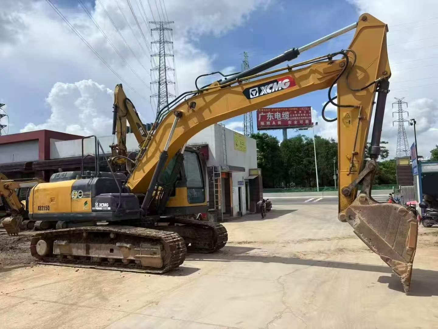 Compre Excavadora XCMG XE200 Usada / 4
