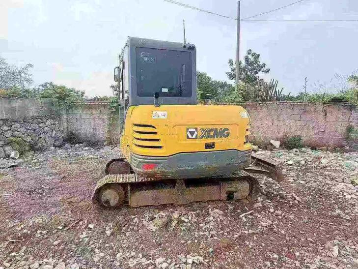 Buy XCMG XE65D Used Excavator / 1