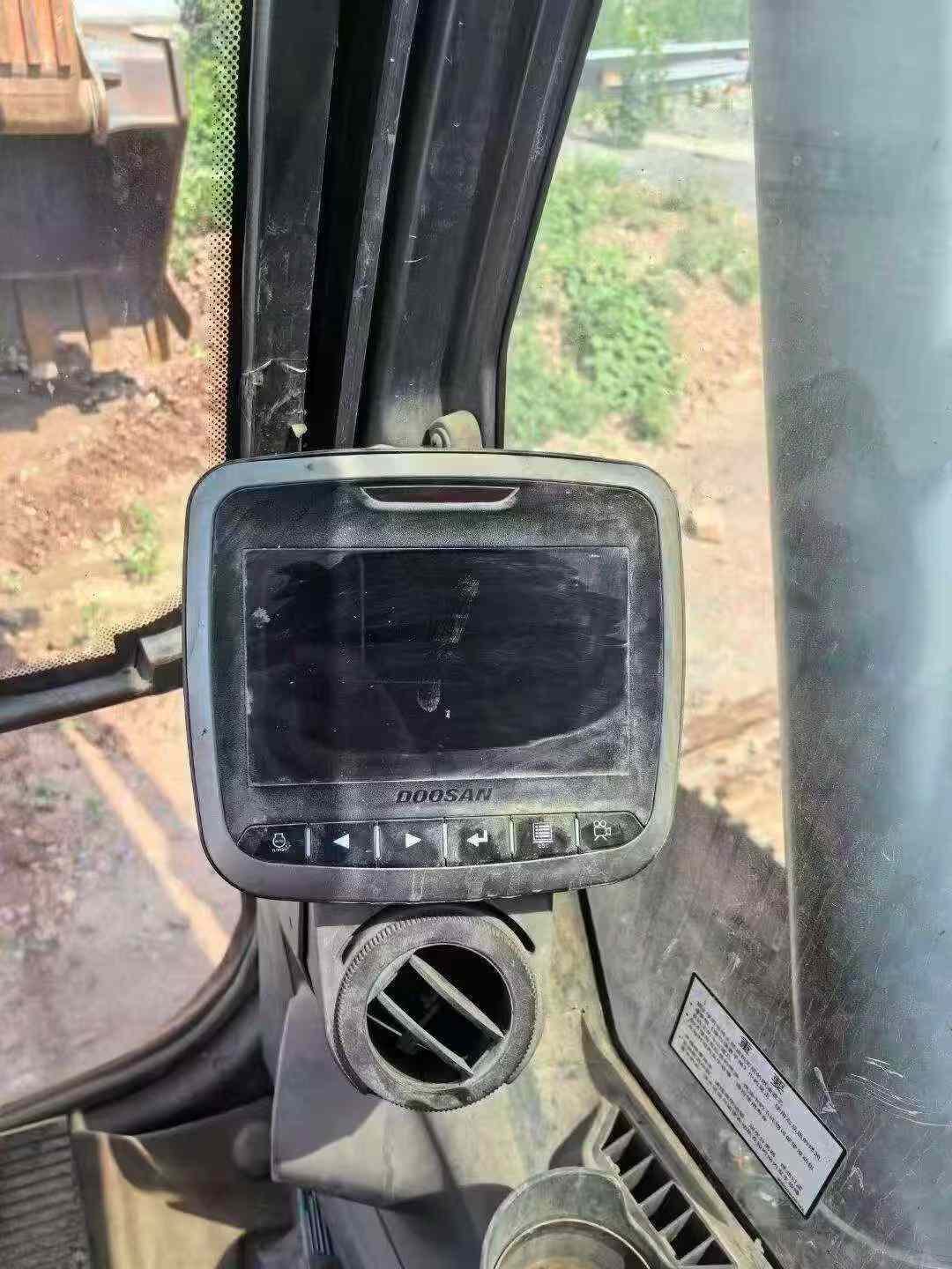 Buy Doosan DH215-9 Used Excavator / 2 Buy Doosan DH215-9 Used Excavator / 2