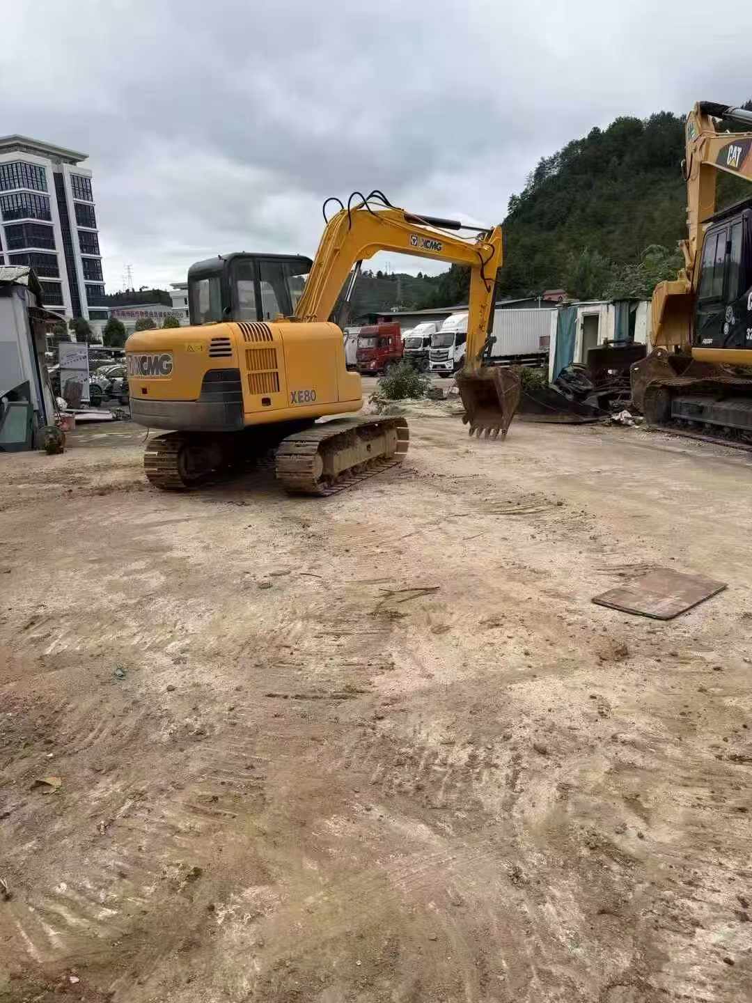 Buy XCMG XE80 Used Excavator / 1