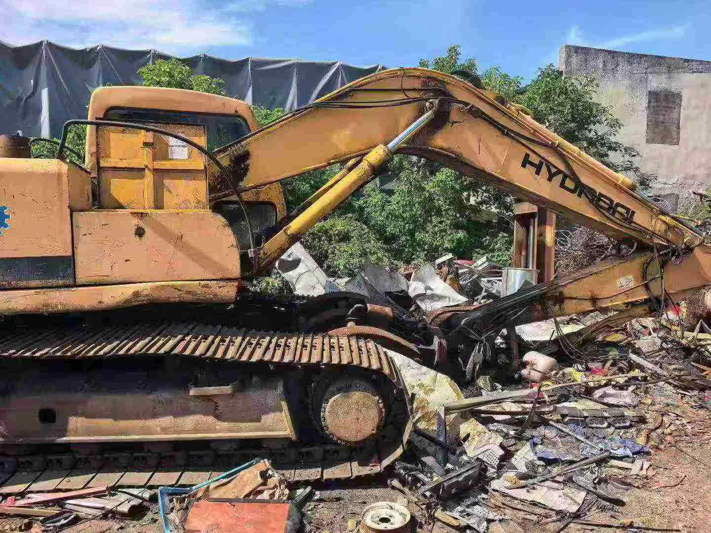 Buy Hyundai R210W Used Excavator / 2 Buy Hyundai R210W Used Excavator / 2