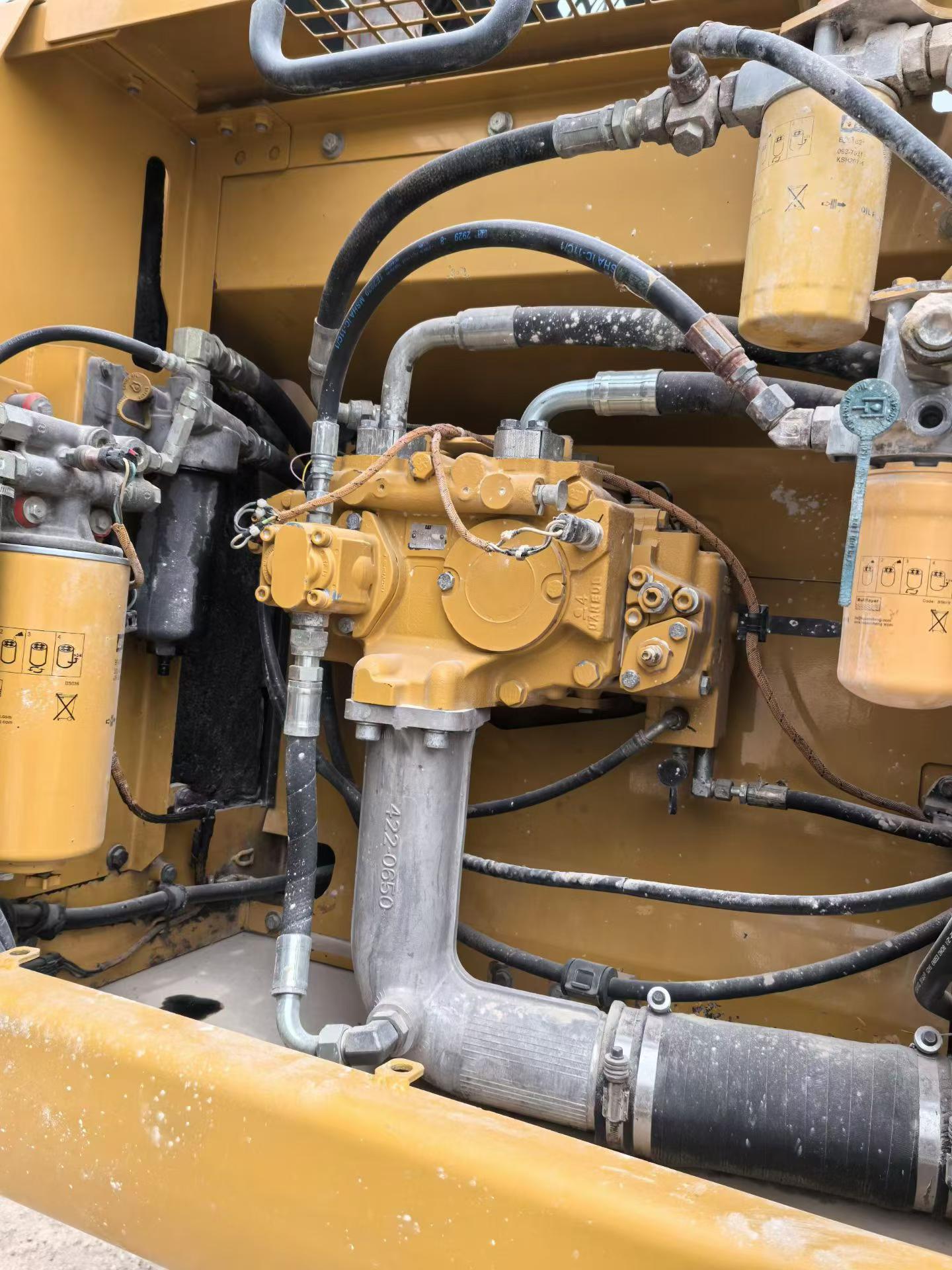 Buy Caterpillar 330B Used Excavator / 9 Buy Caterpillar 330B Used Excavator / 9