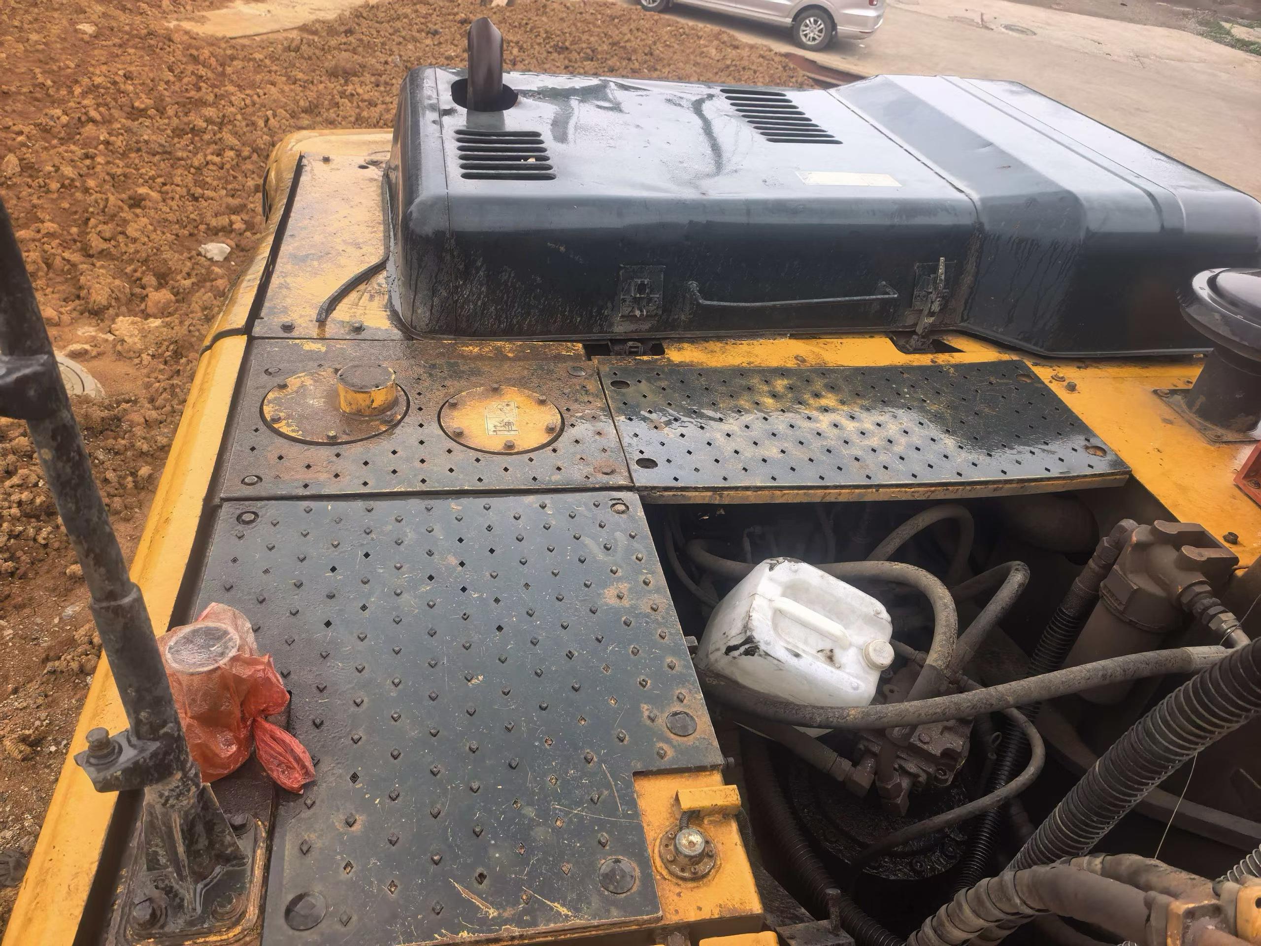Buy Hyundai R335-7 Used Excavator / 7 Buy Hyundai R335-7 Used Excavator / 7