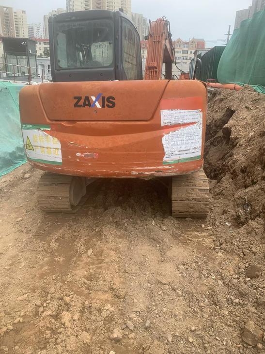 Buy Hitachi ZX60 Used Excavator / 1