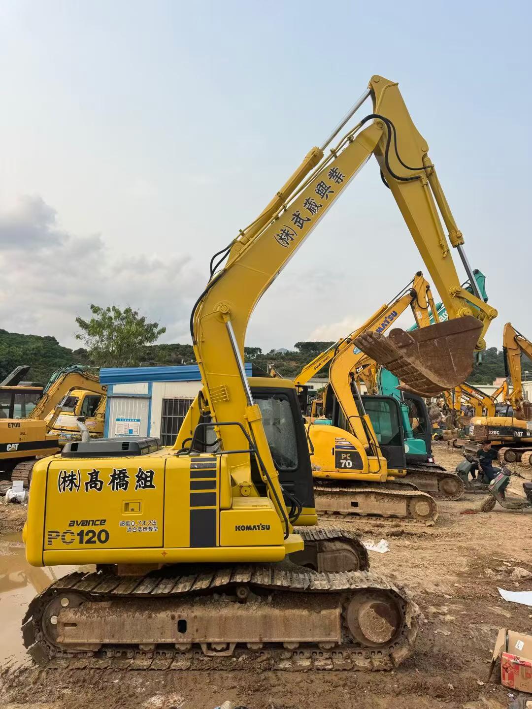Buy Komatsu PC120-6 Used Excavator / 3 Buy Komatsu PC120-6 Used Excavator / 3