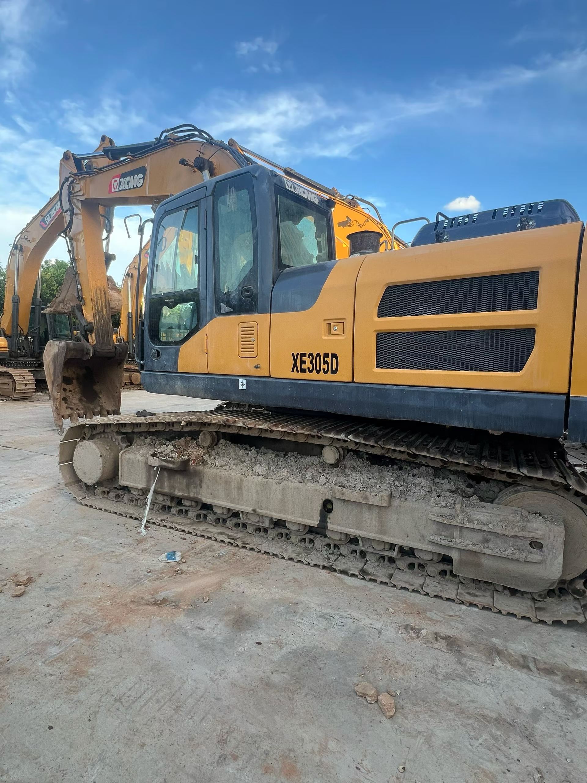 Купить Подержанный Экскаватор XCMG XE305D / 9 Купить Подержанный Экскаватор XCMG XE305D / 9
