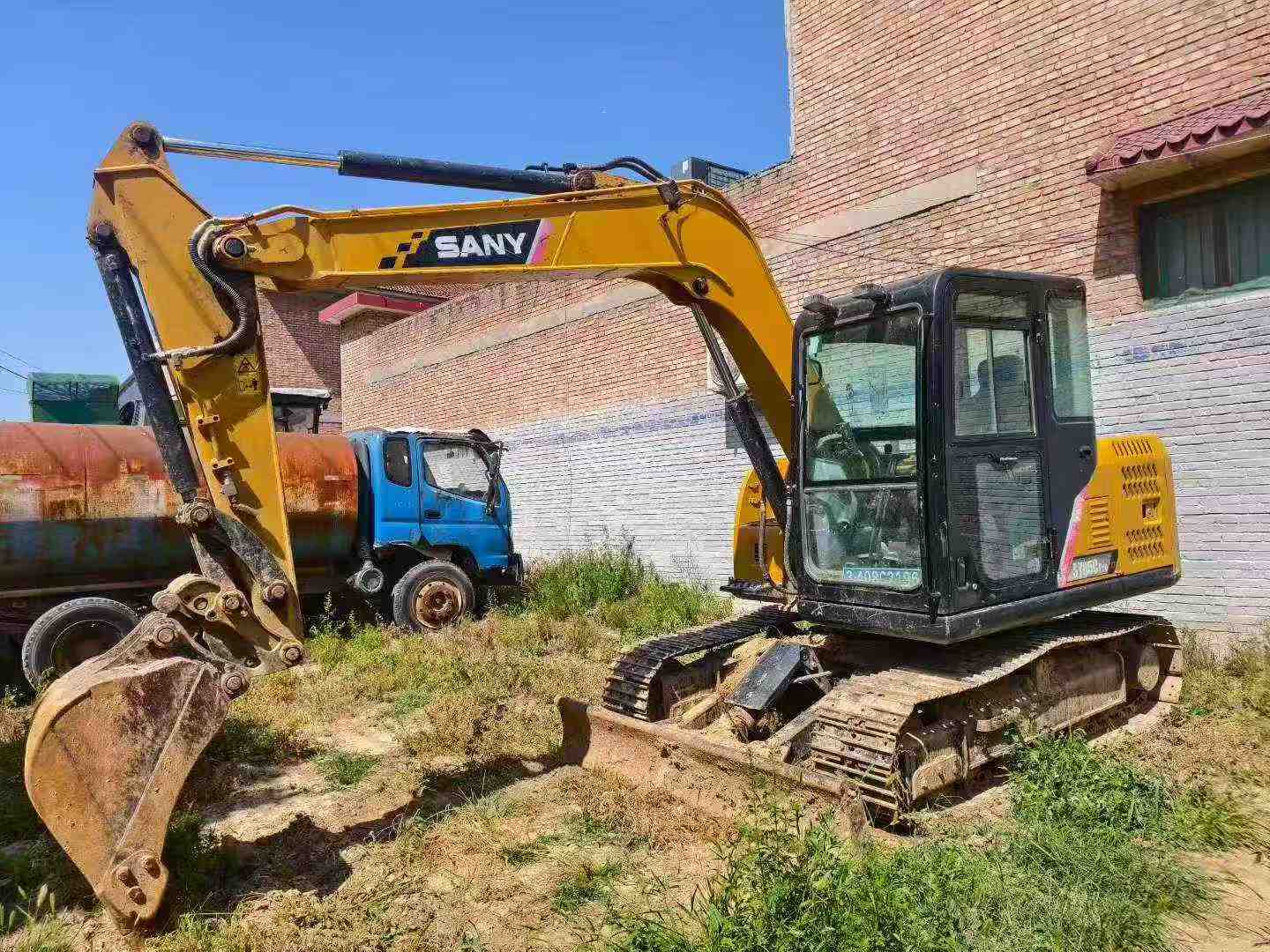 Buy Sany SY75 Used Excavator / 1