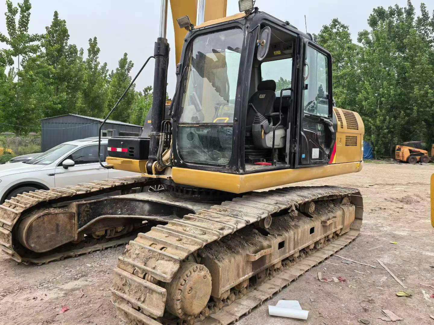 Buy Caterpillar 330B Used Excavator / 1