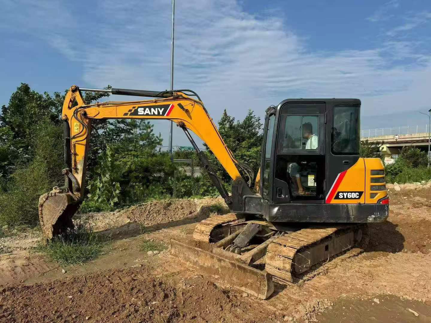 Buy Sany SY60 Used Excavator / 3 Buy Sany SY60 Used Excavator / 3