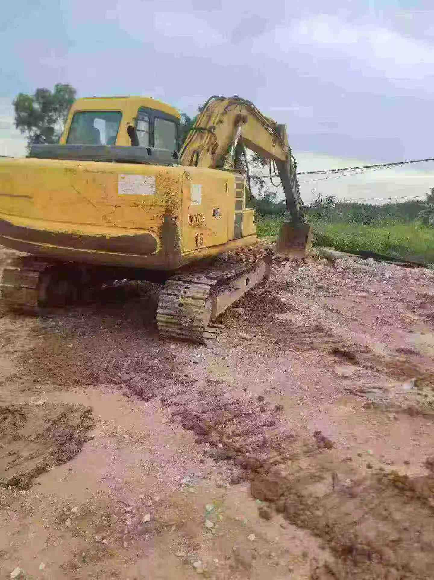 Buy Komatsu PC120-6 Used Excavator / 2 Buy Komatsu PC120-6 Used Excavator / 2