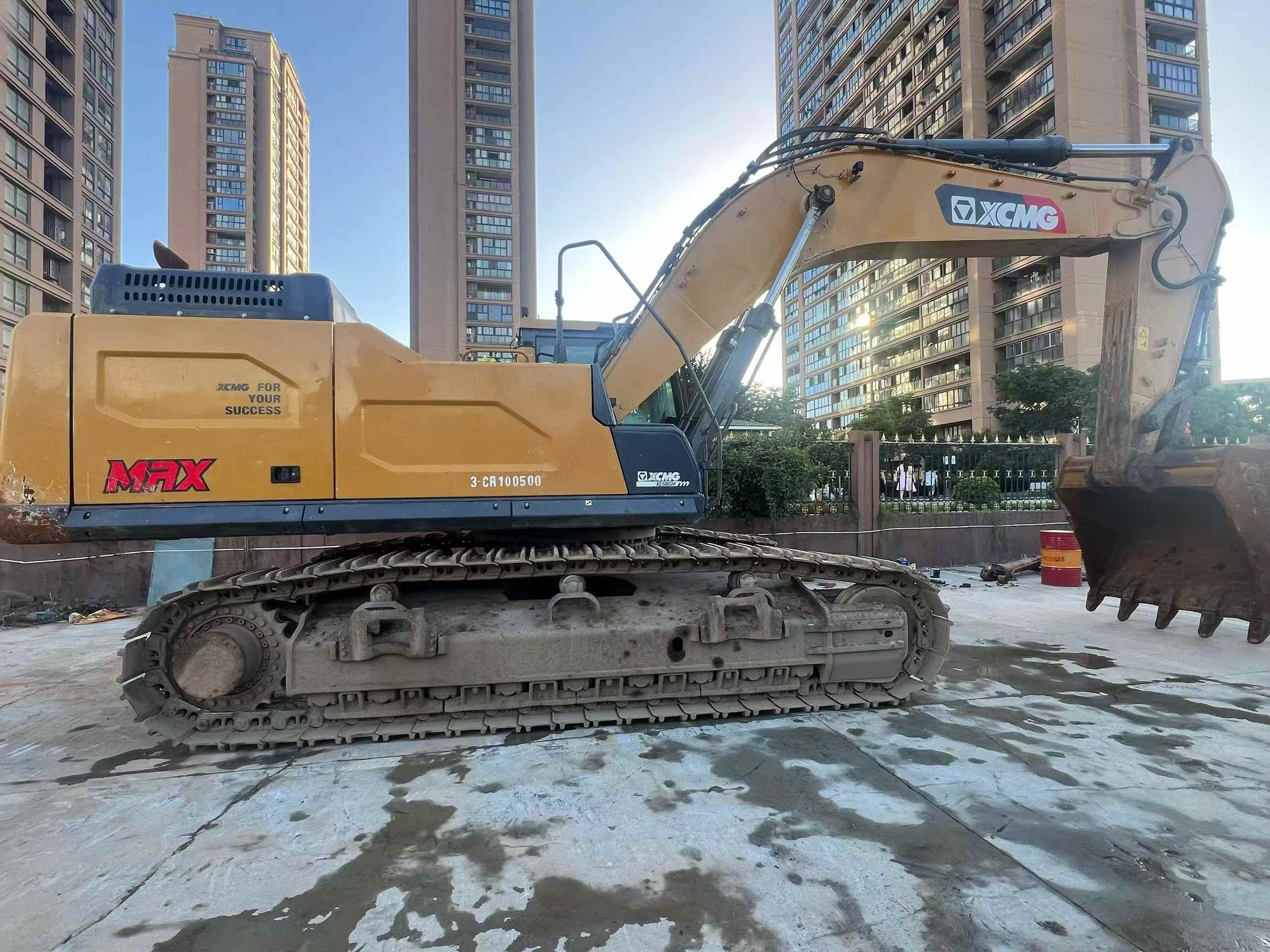 Buy XCMG LW600E Used Loader / 3 Buy XCMG LW600E Used Loader / 3