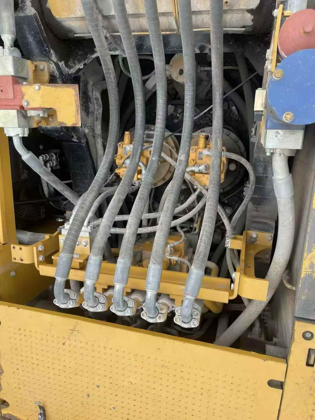 Buy Sany SY650H Used Excavator / 8 Buy Sany SY650H Used Excavator / 8