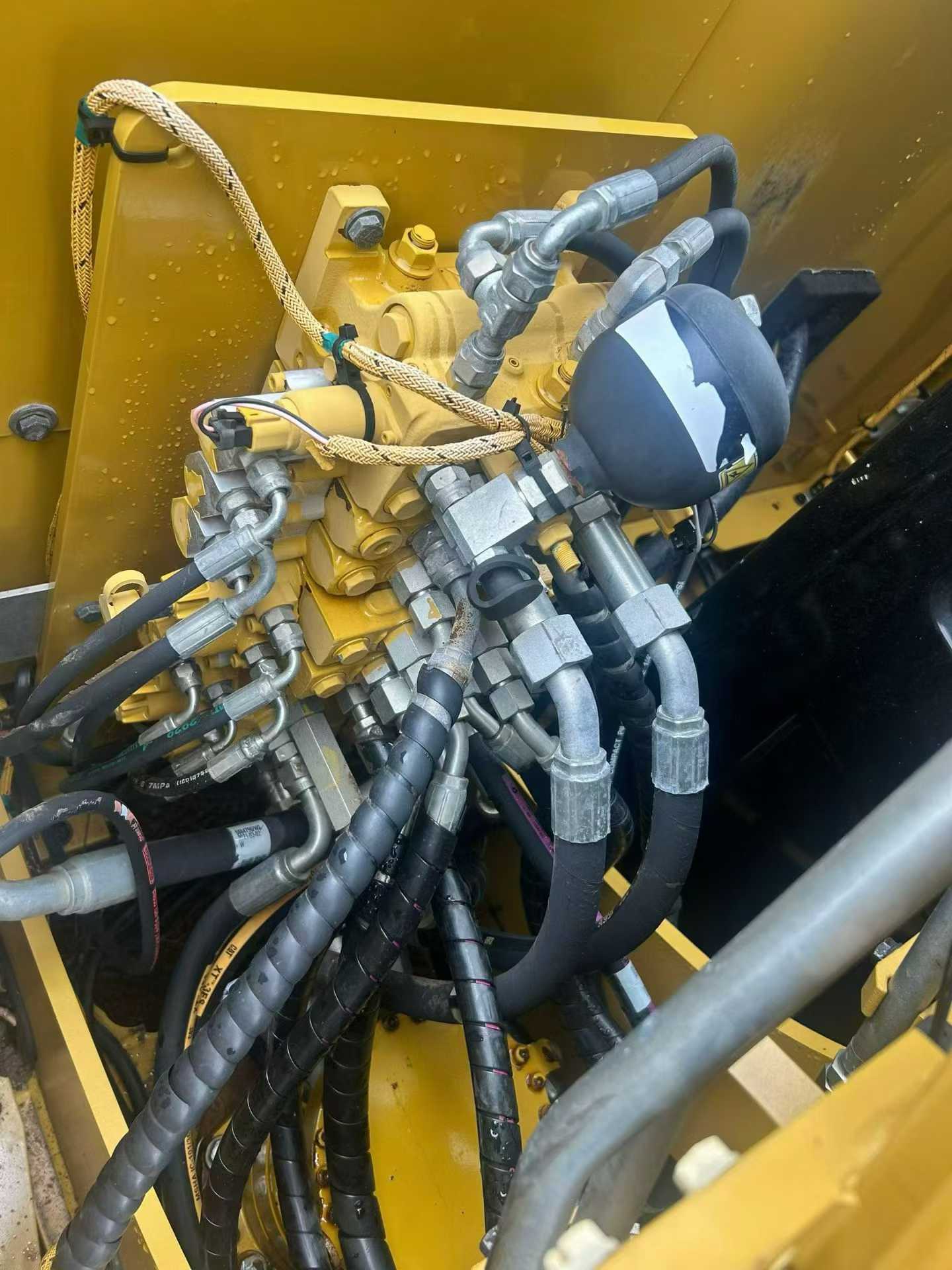 Buy Caterpillar 307B Used Excavator / 5 Buy Caterpillar 307B Used Excavator / 5