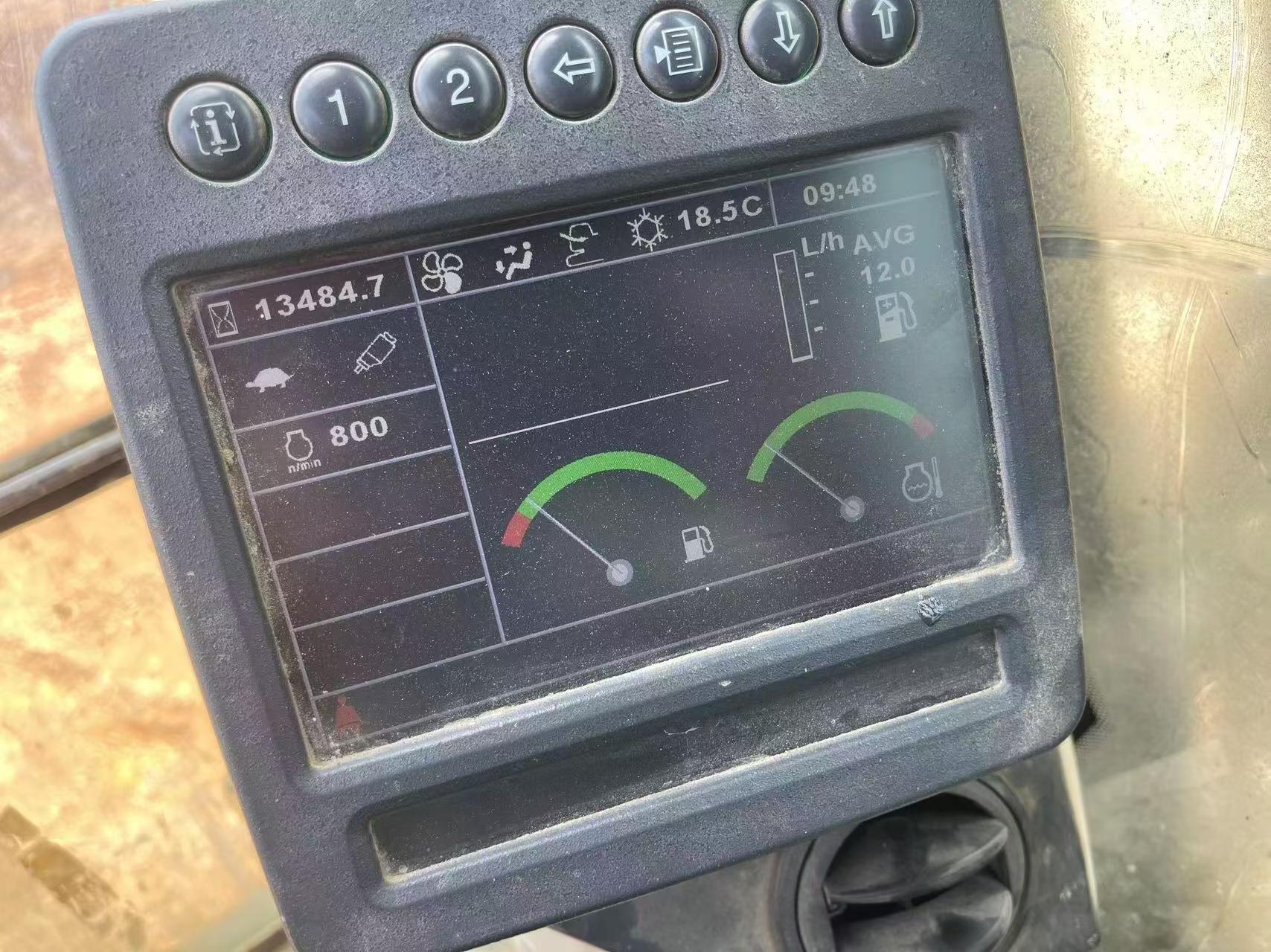 Buy JohnDeere E210 Used Excavator / 5 Buy JohnDeere E210 Used Excavator / 5