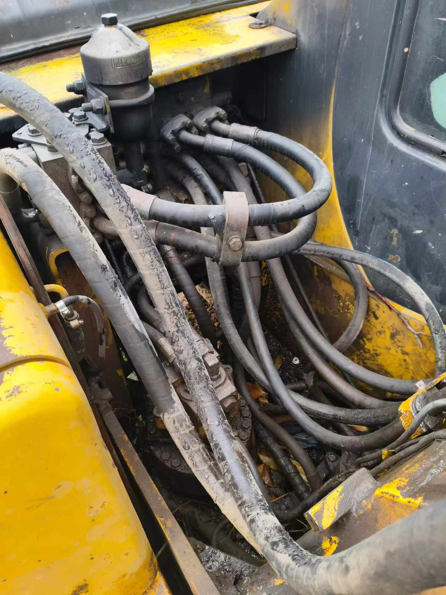 Buy Komatsu PC120-6 Used Excavator / 7 Buy Komatsu PC120-6 Used Excavator / 7