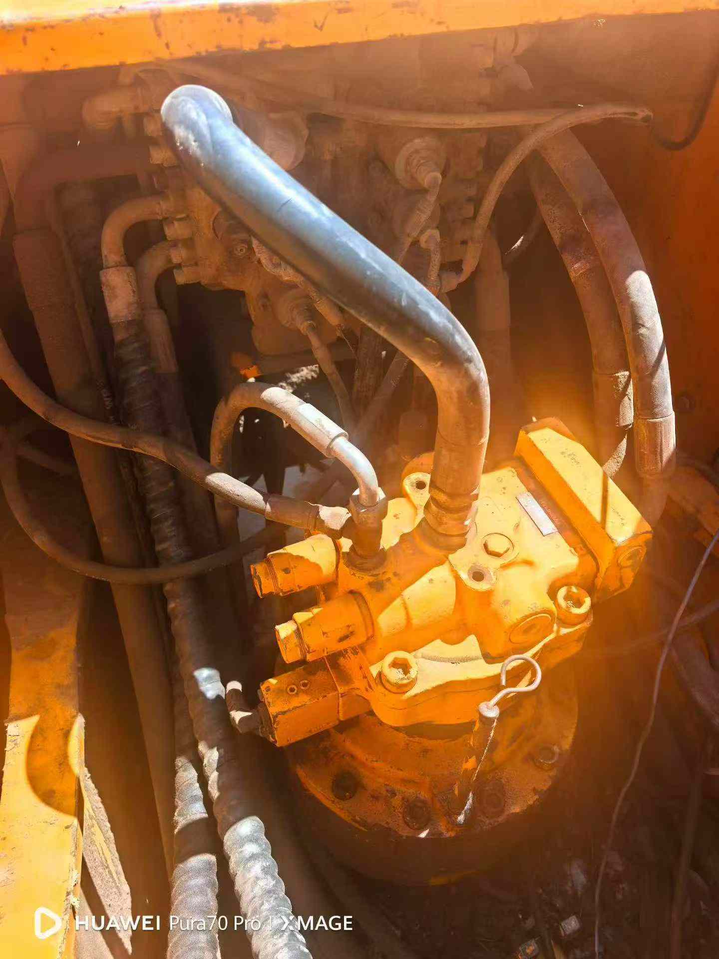 Buy Hyundai R215-7 Used Excavator / 7 Buy Hyundai R215-7 Used Excavator / 7