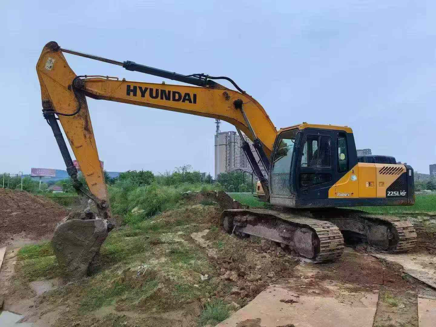 شراء Hyundai R215-7 مستعمل حفارة