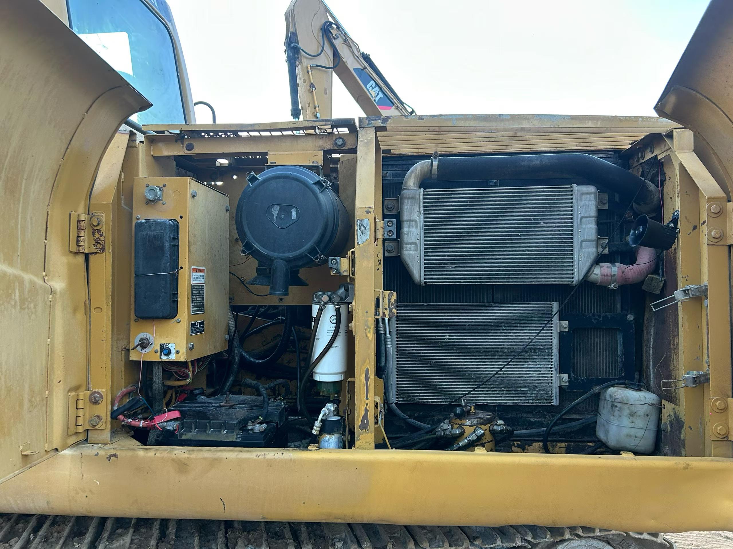 Buy Caterpillar 320C Used Excavator / 7 Buy Caterpillar 320C Used Excavator / 7