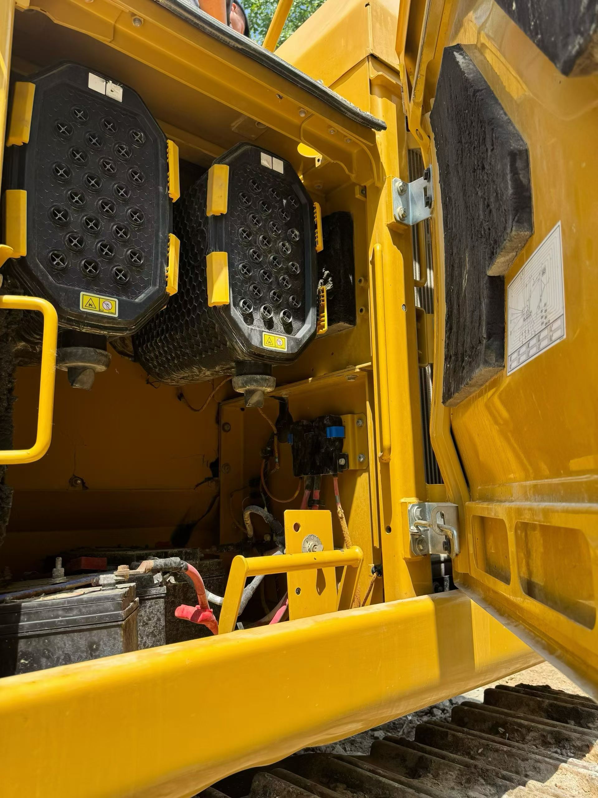 Buy Caterpillar 349E Used Excavator / 7 Buy Caterpillar 349E Used Excavator / 7