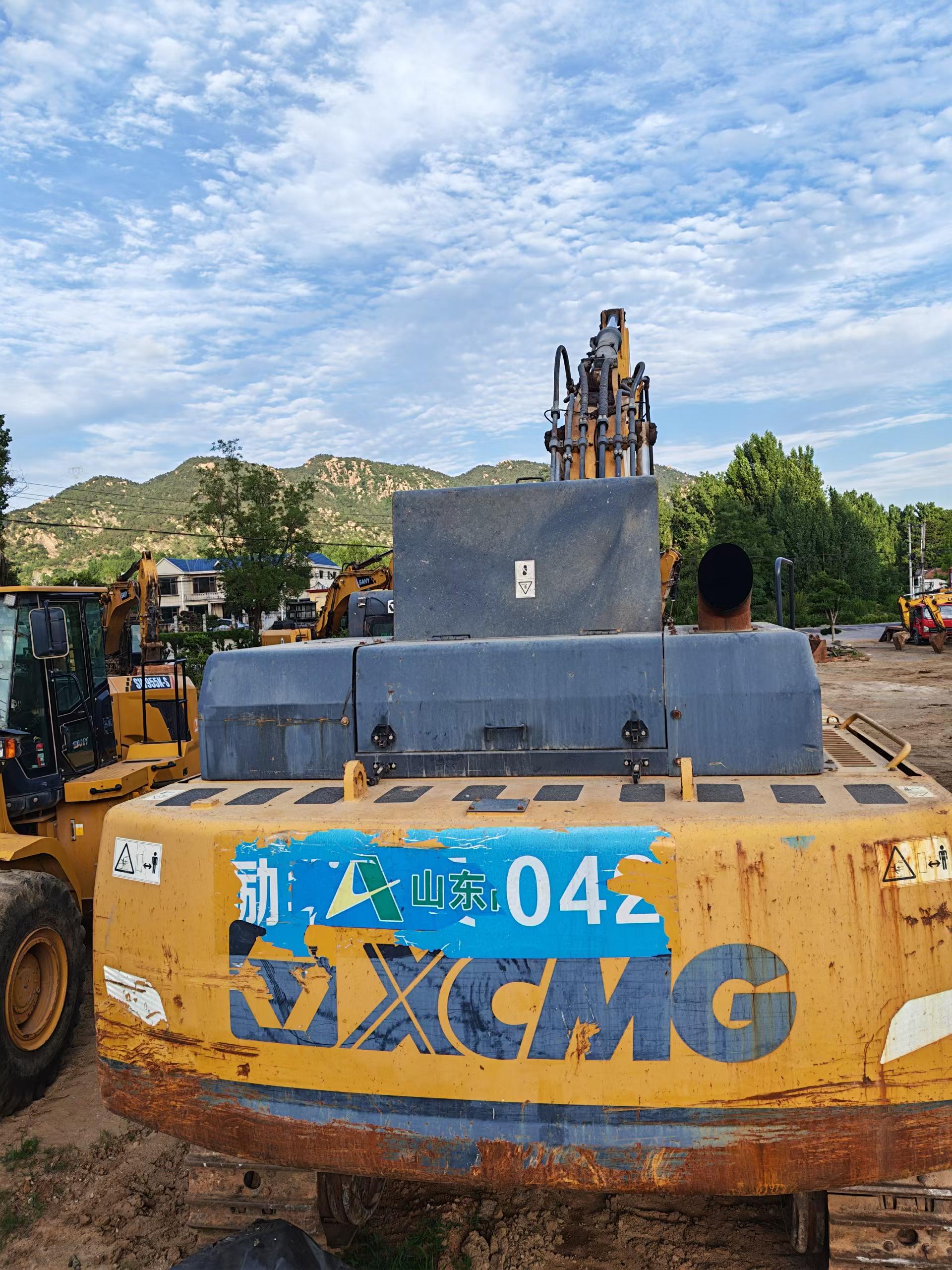 Buy XCMG XE490D Used Excavator / 9 Buy XCMG XE490D Used Excavator / 9