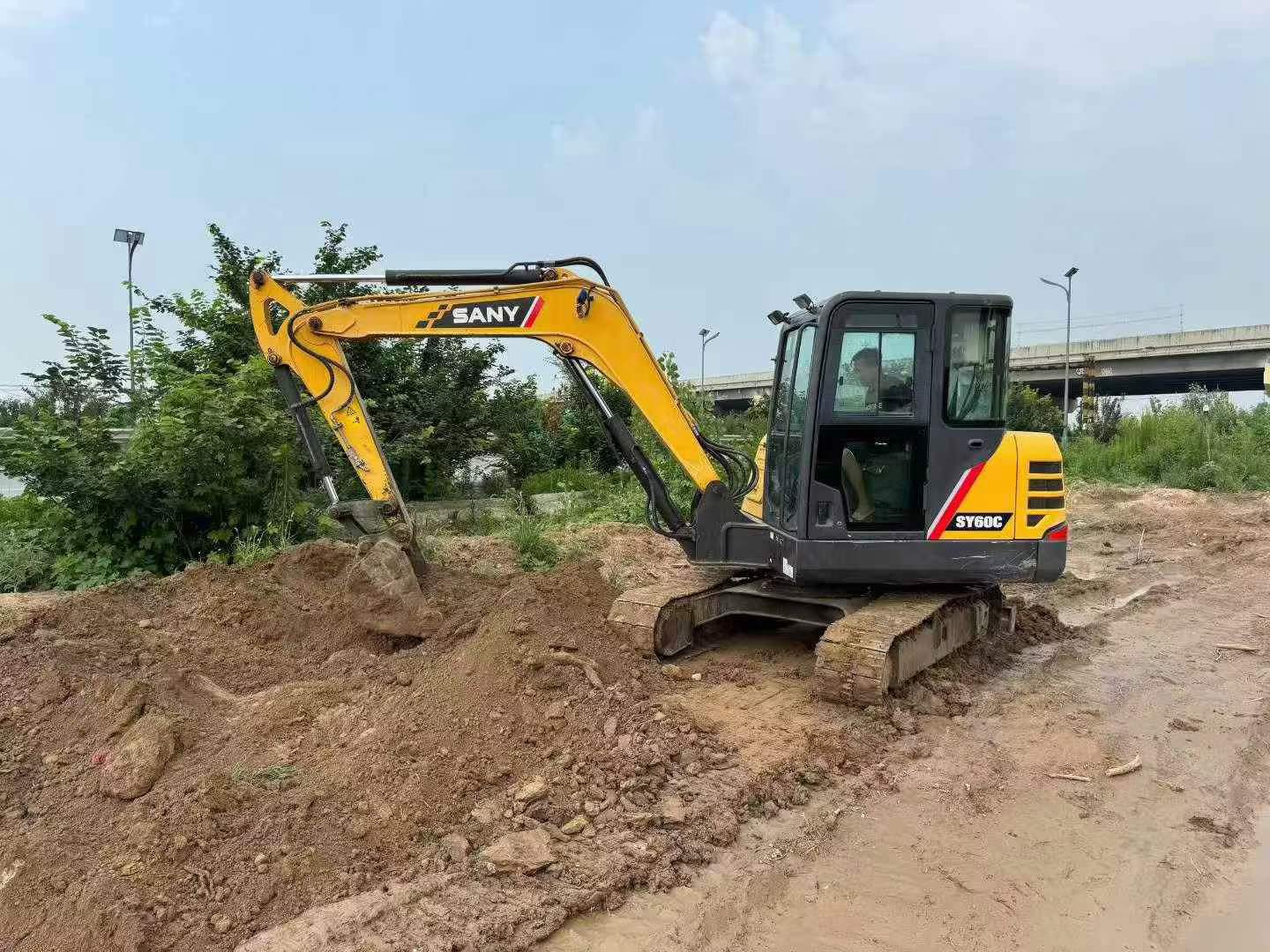 Buy Sany SY60 Used Excavator / 2 Buy Sany SY60 Used Excavator / 2