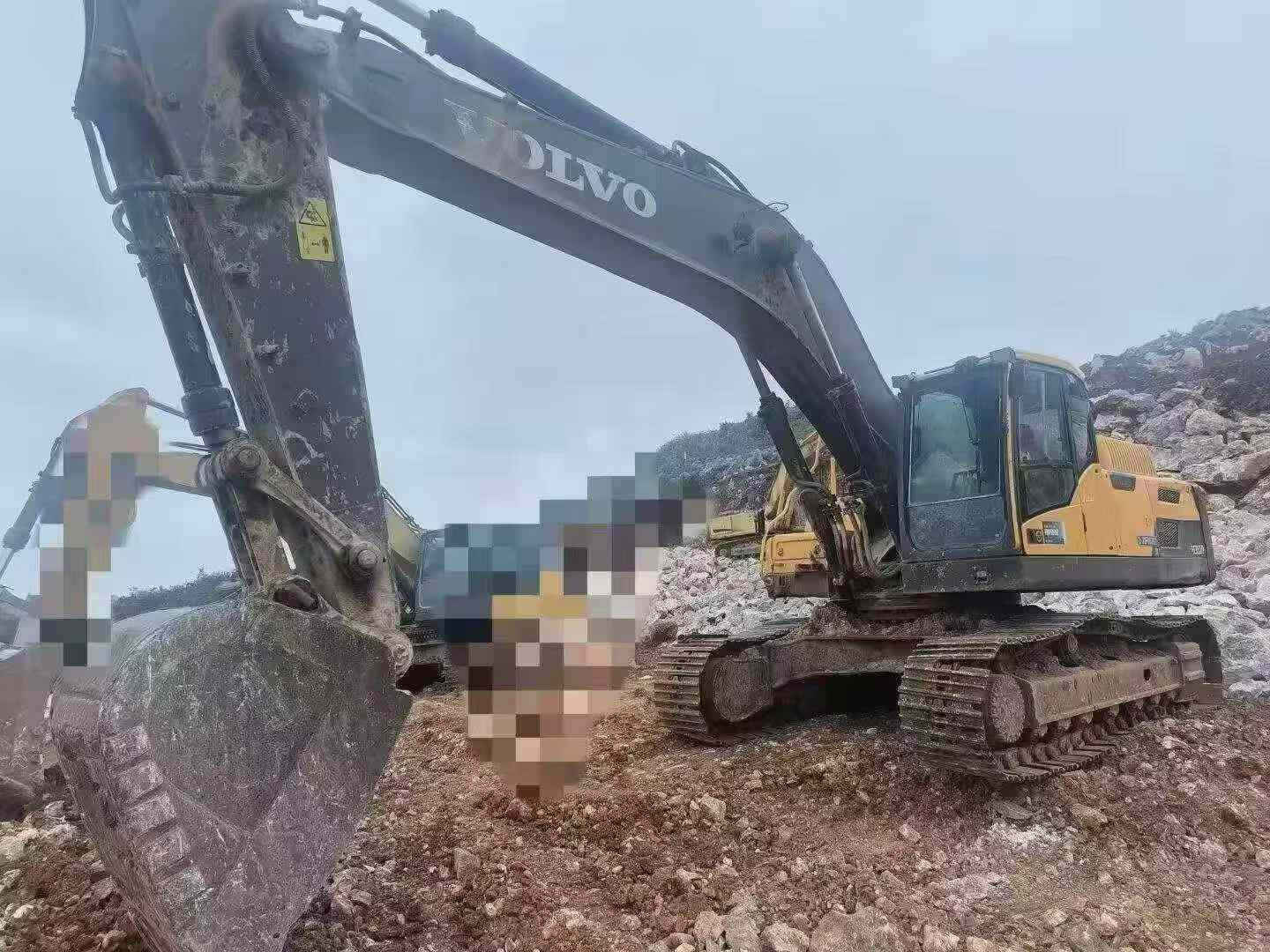 Buy Volvo L350F Used Excavator