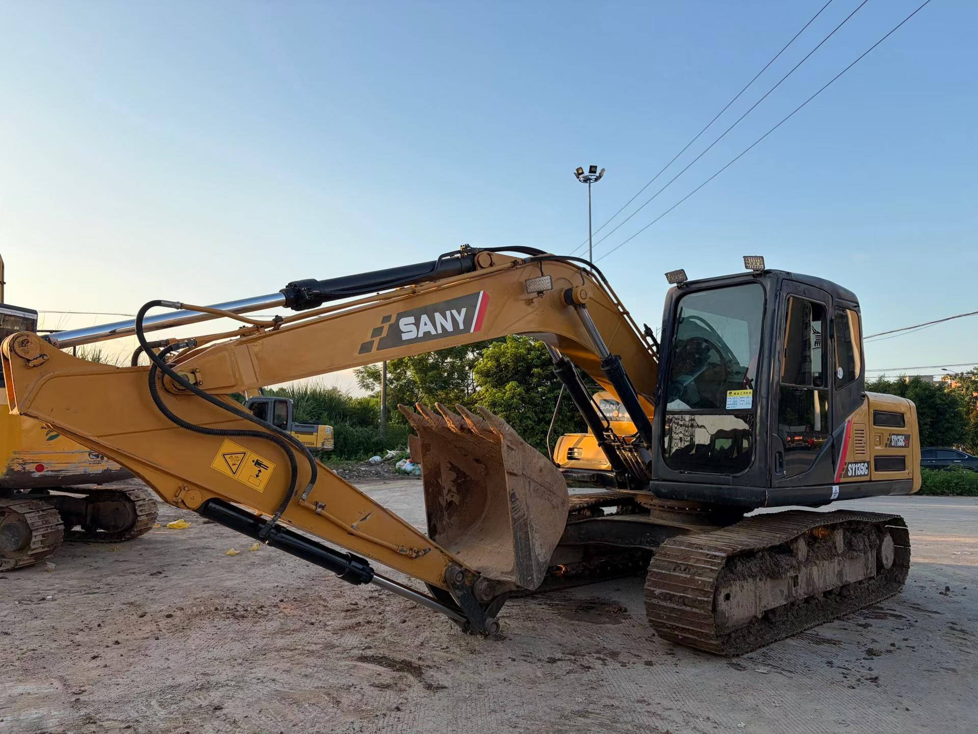 Buy Sany SY135 Used Excavator / 5 Buy Sany SY135 Used Excavator / 5