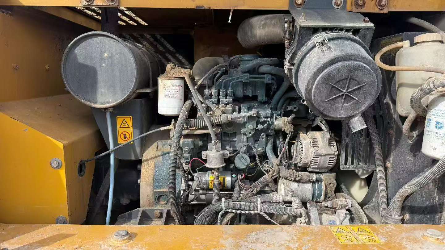 Buy XCMG XE75C Used Excavator / 3
