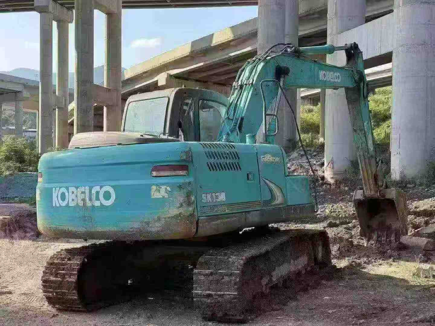Buy Kobelco SK130 Used Excavator / 3 Buy Kobelco SK130 Used Excavator / 3