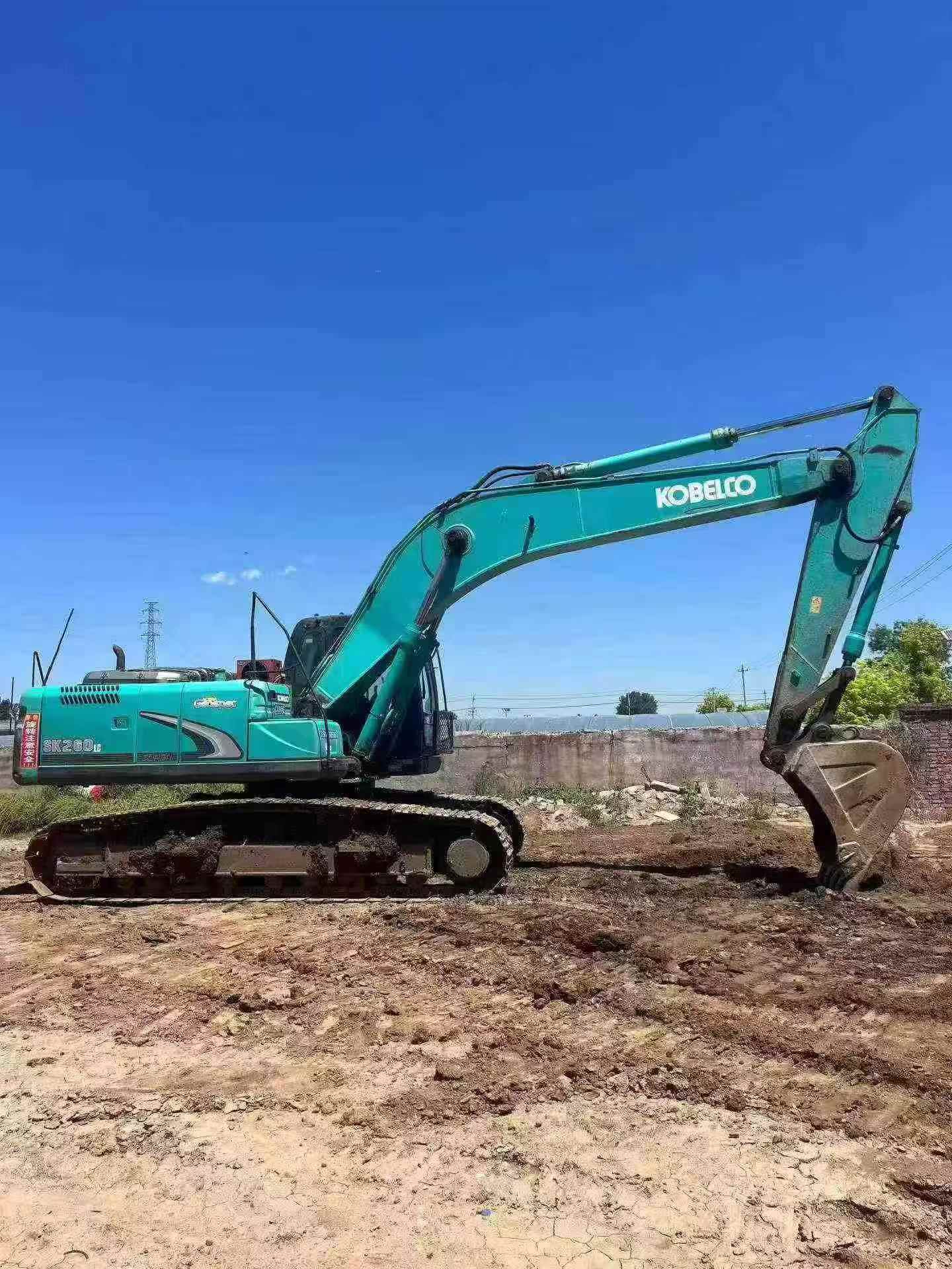 Buy Kobelco SK260 Used Excavator / 2