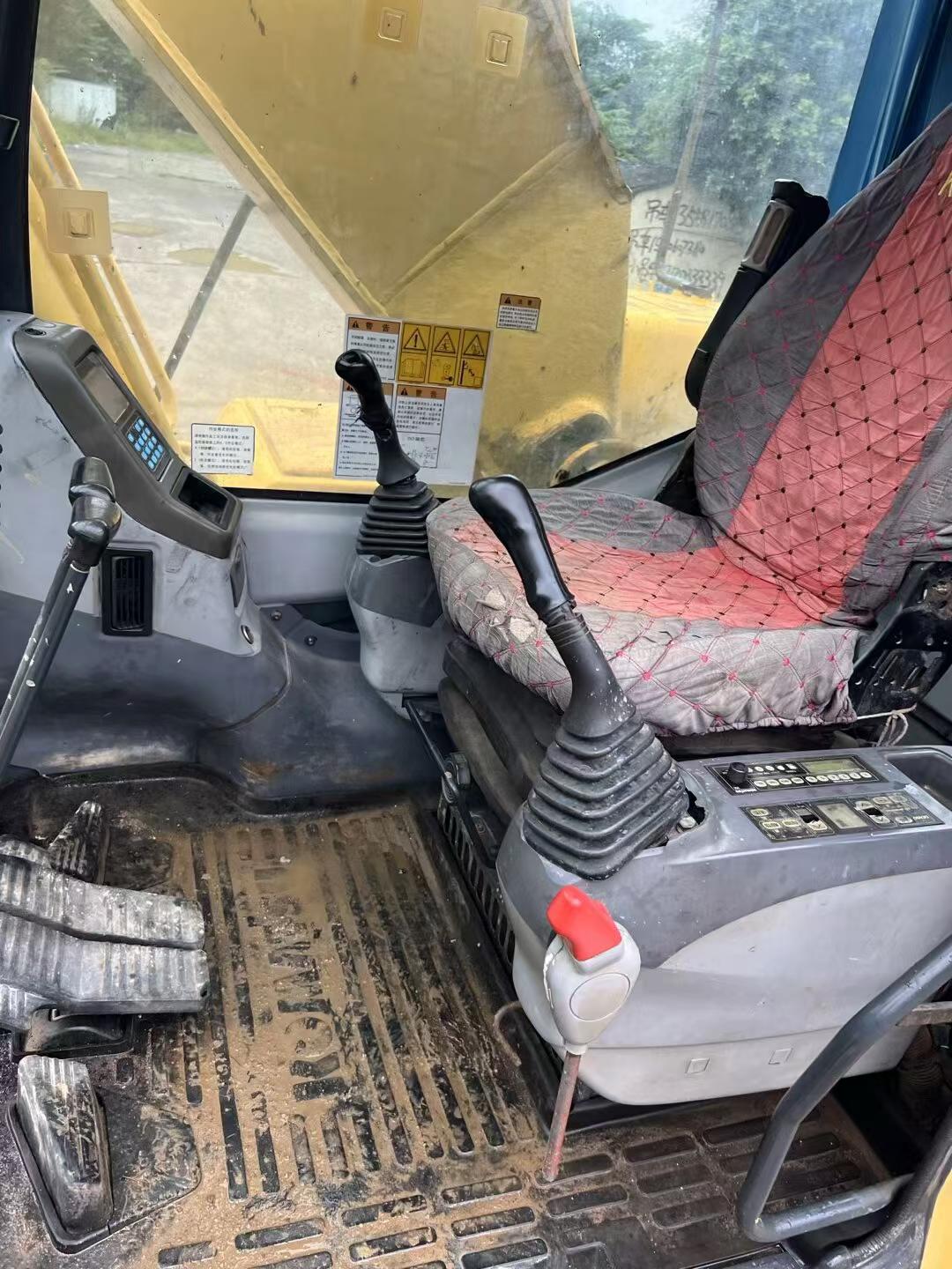 Buy Komatsu PC200-7 Used Excavator / 6 Buy Komatsu PC200-7 Used Excavator / 6