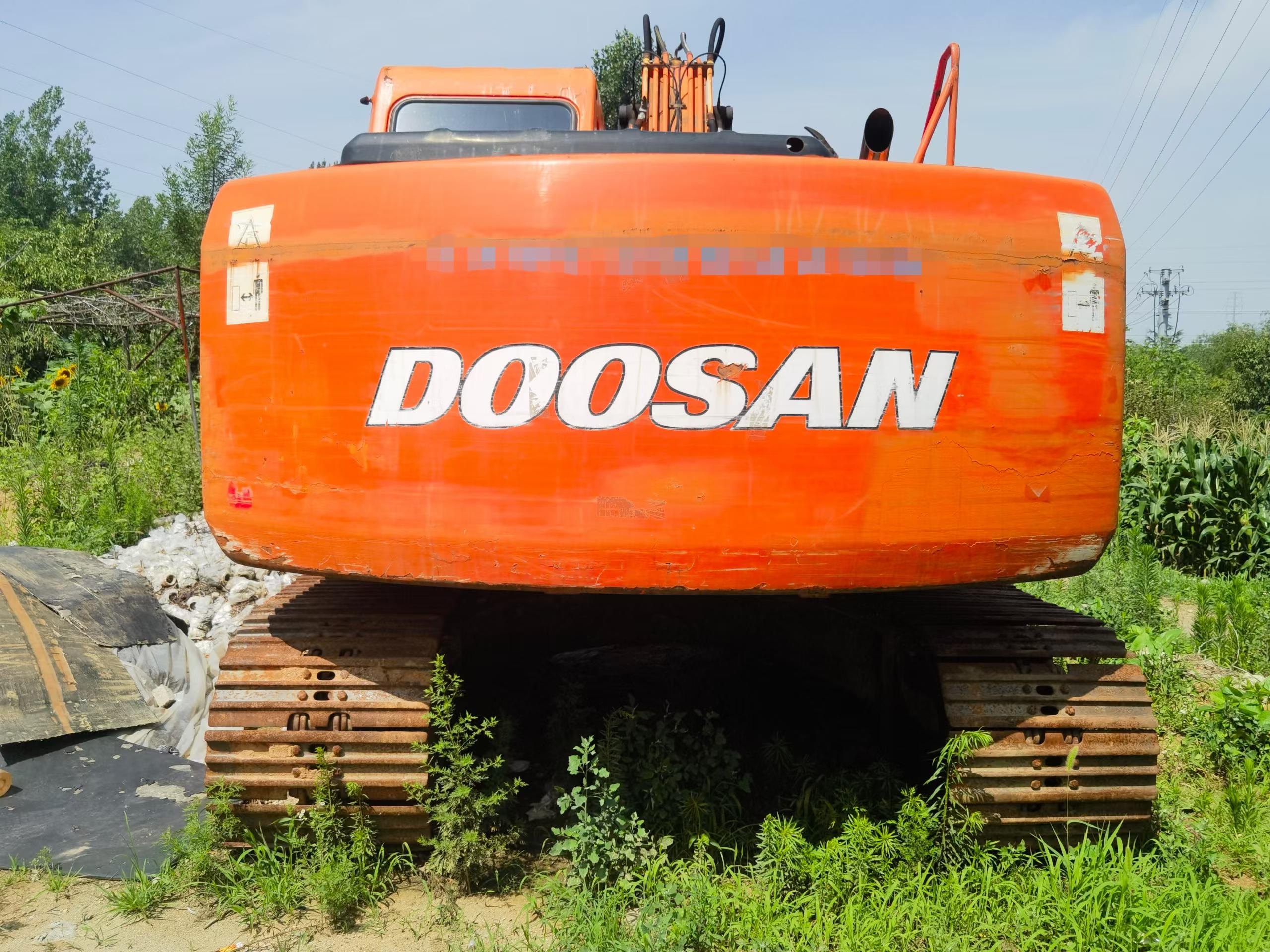 Buy Doosan DH150-7 Used Excavator / 2 Buy Doosan DH150-7 Used Excavator / 2