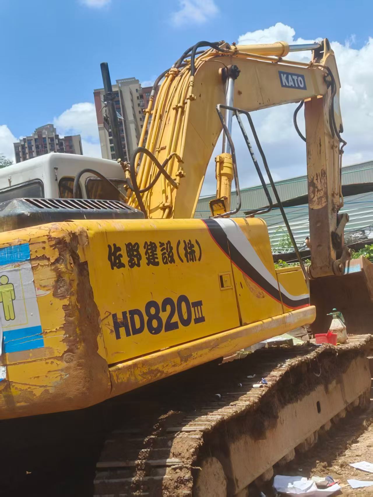 Buy Kato 820-3SP Used Excavator
