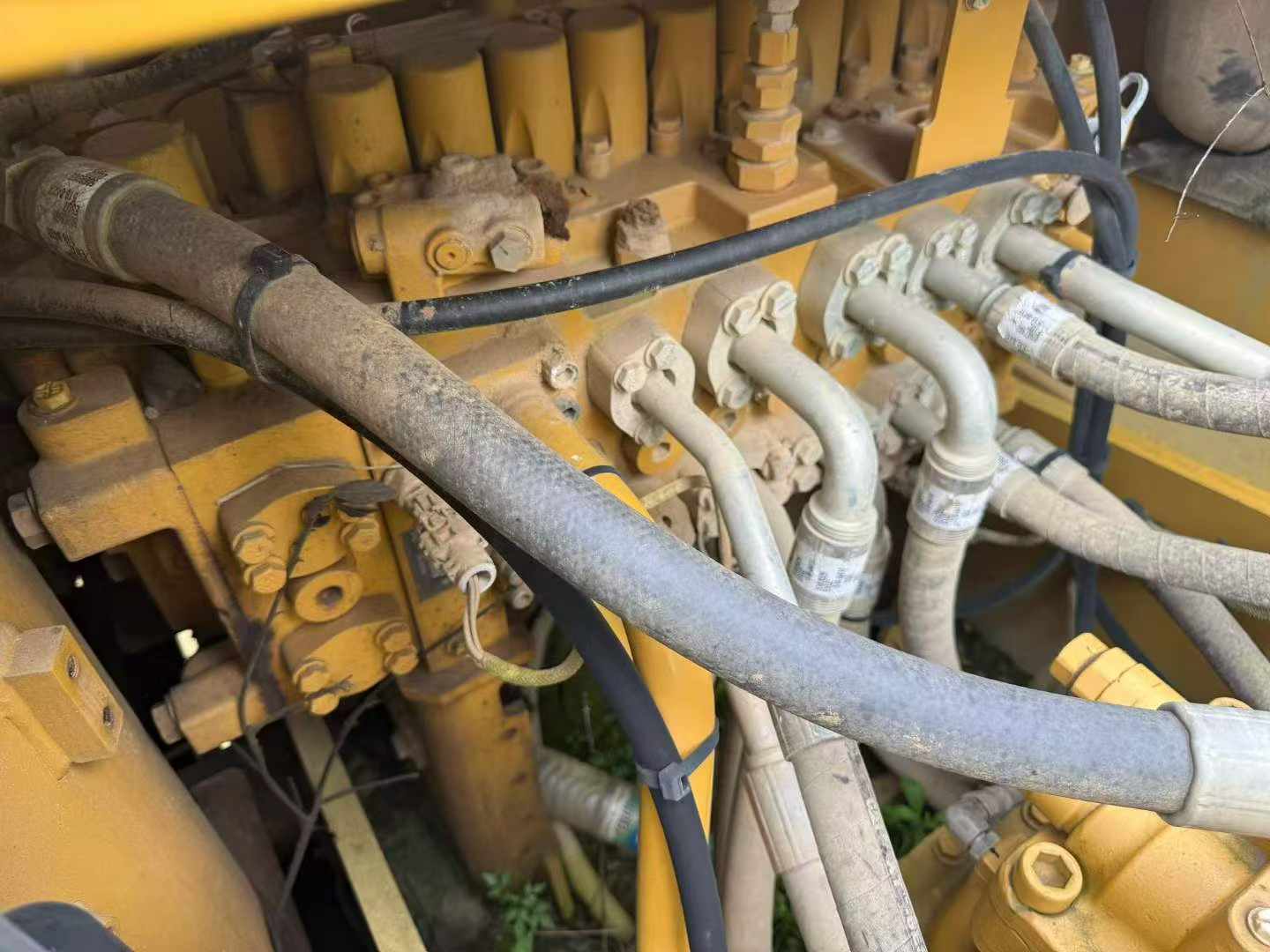Buy Caterpillar 323 Used Excavator / 7 Buy Caterpillar 323 Used Excavator / 7