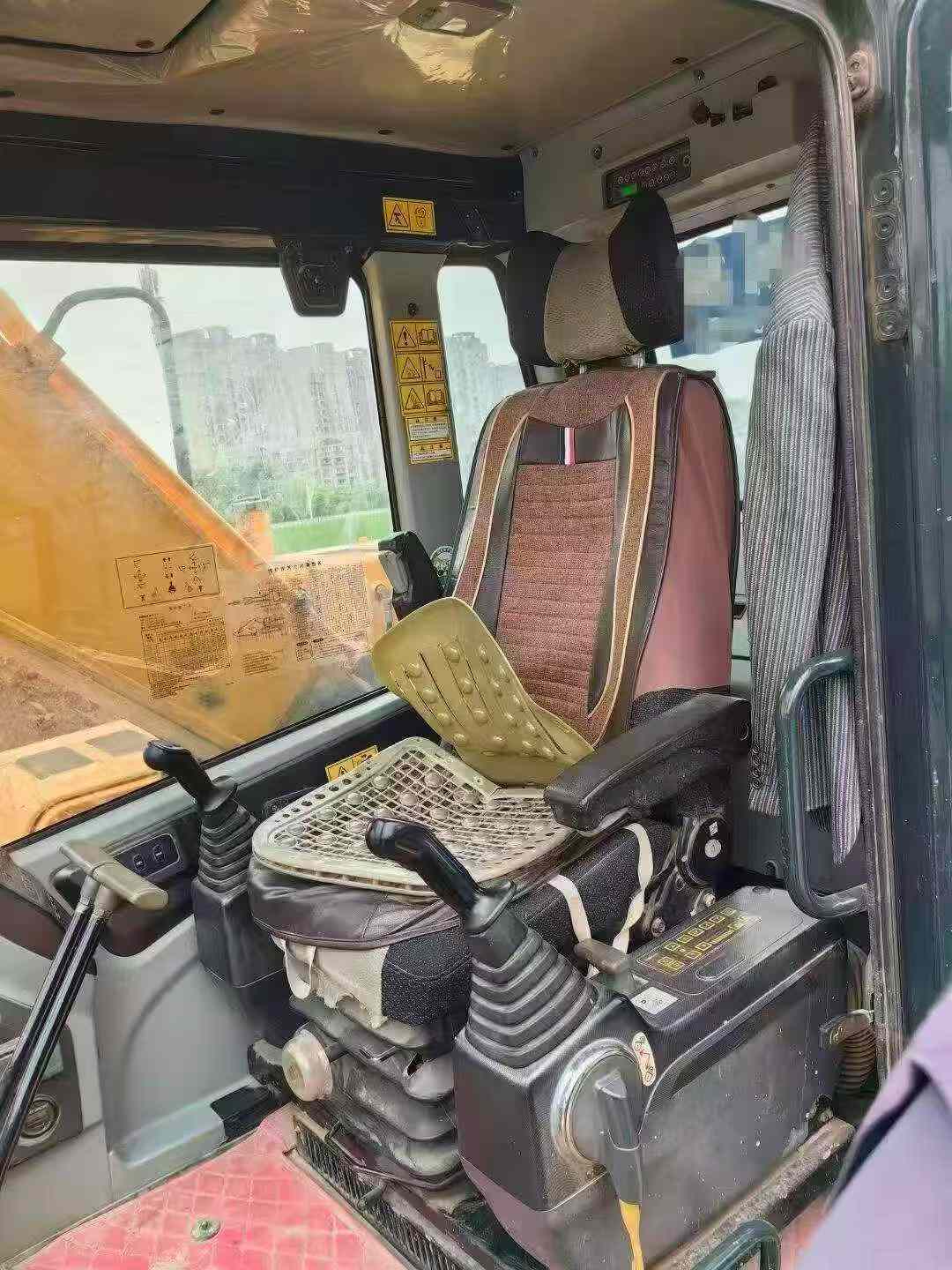Buy Hyundai R215-7 Used Excavator / 7