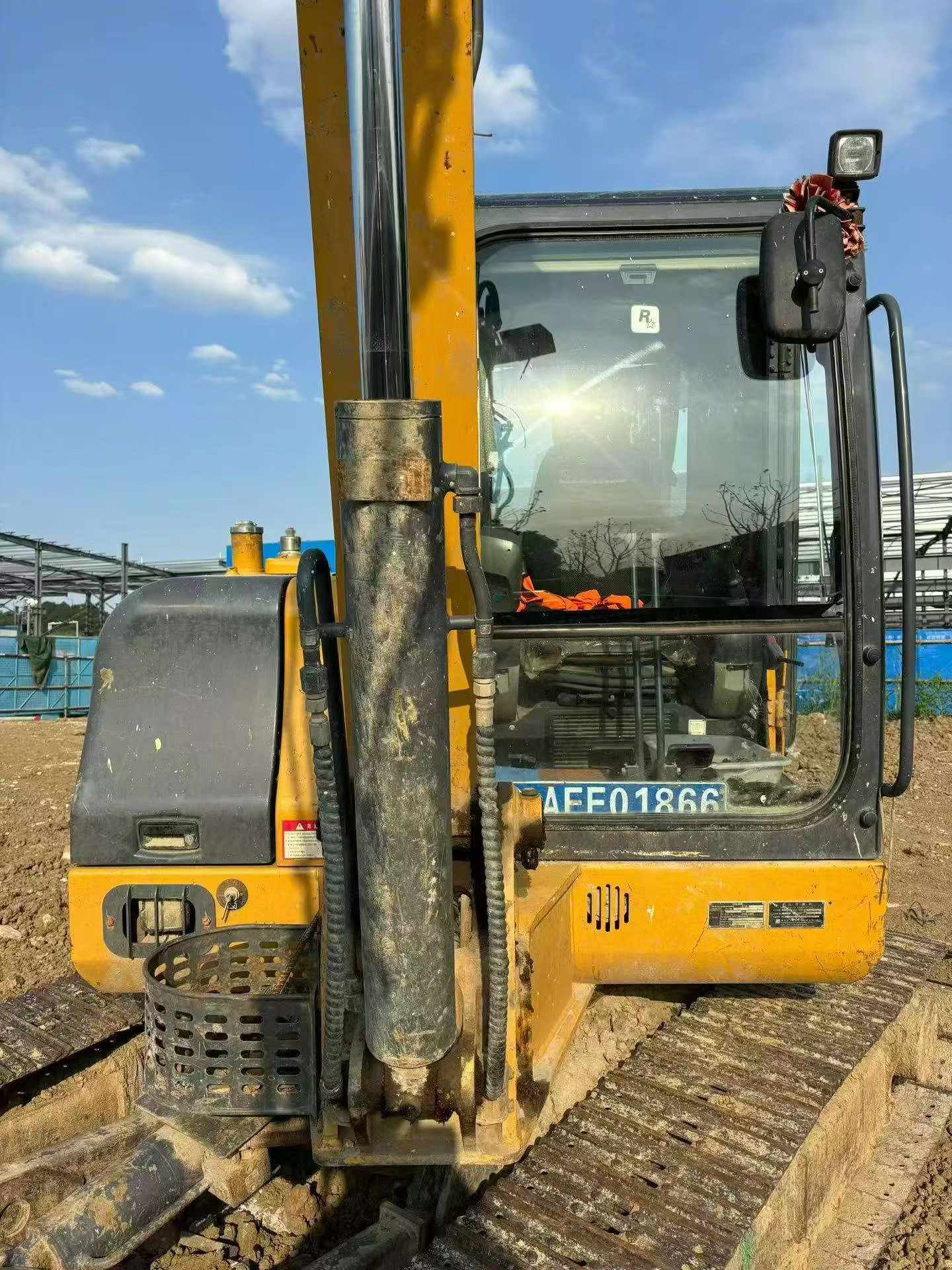 Buy XCMG XE60 Used Excavator / 1