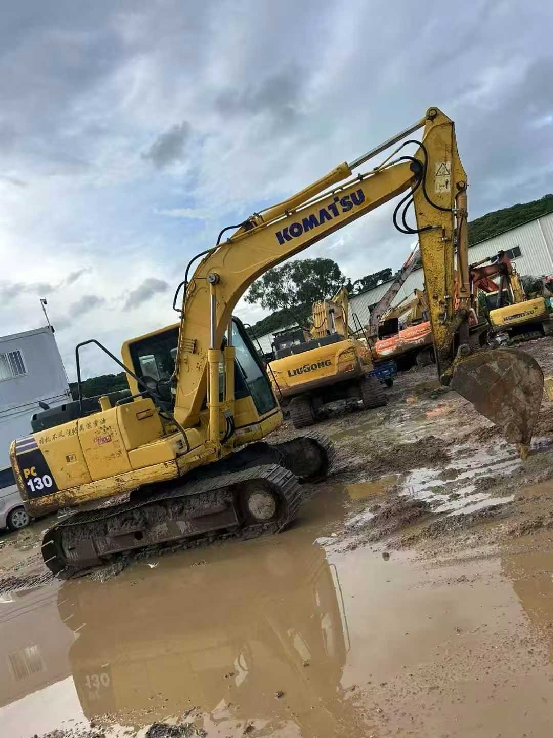 Buy Komatsu PC110-7 Used Excavator / 4 Buy Komatsu PC110-7 Used Excavator / 4