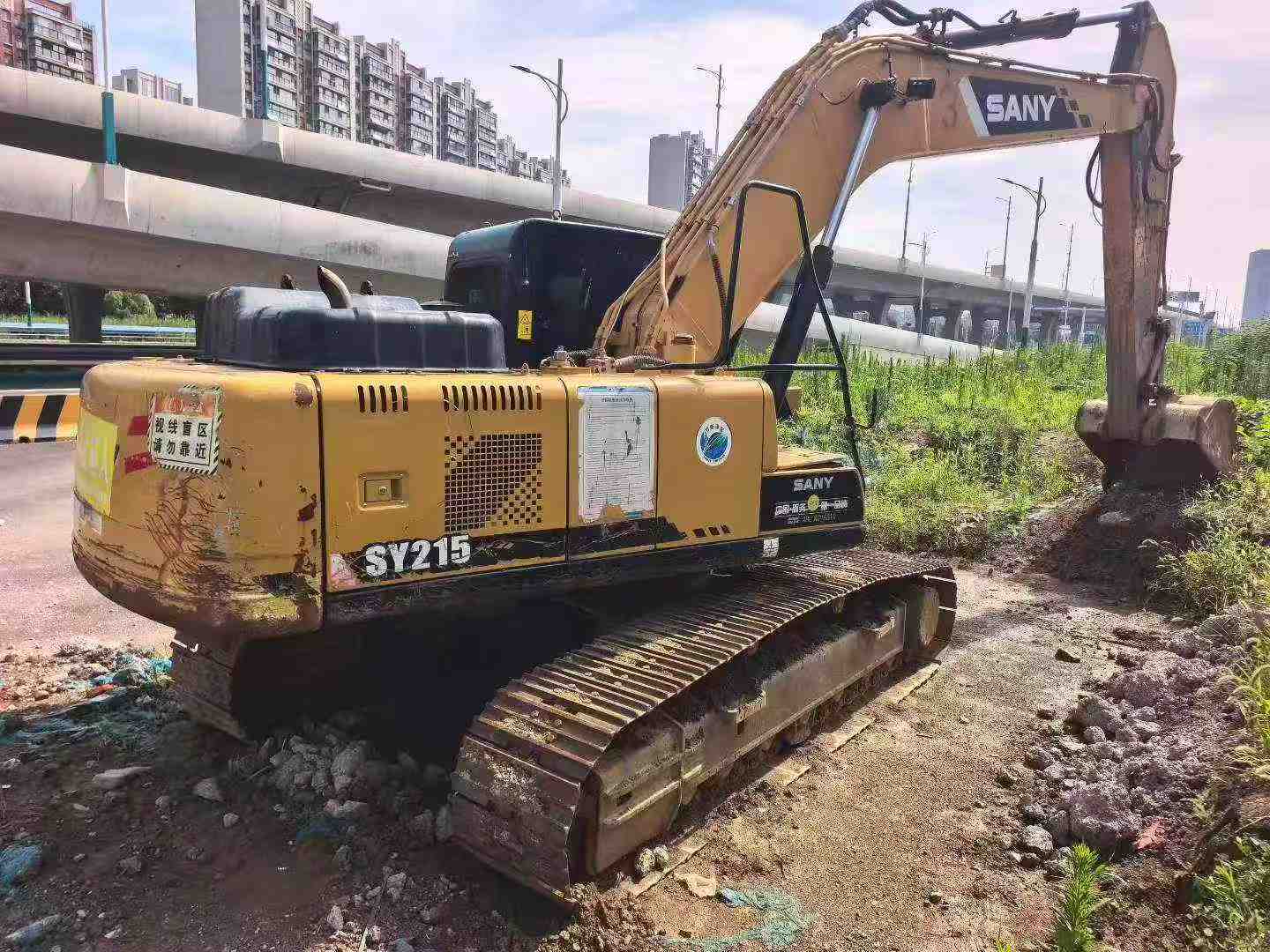 Buy Sany SY205C Used Excavator / 1