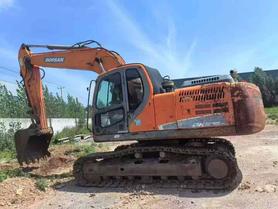 Buy Doosan DH215-9 Used Excavator / 4 Buy Doosan DH215-9 Used Excavator / 4