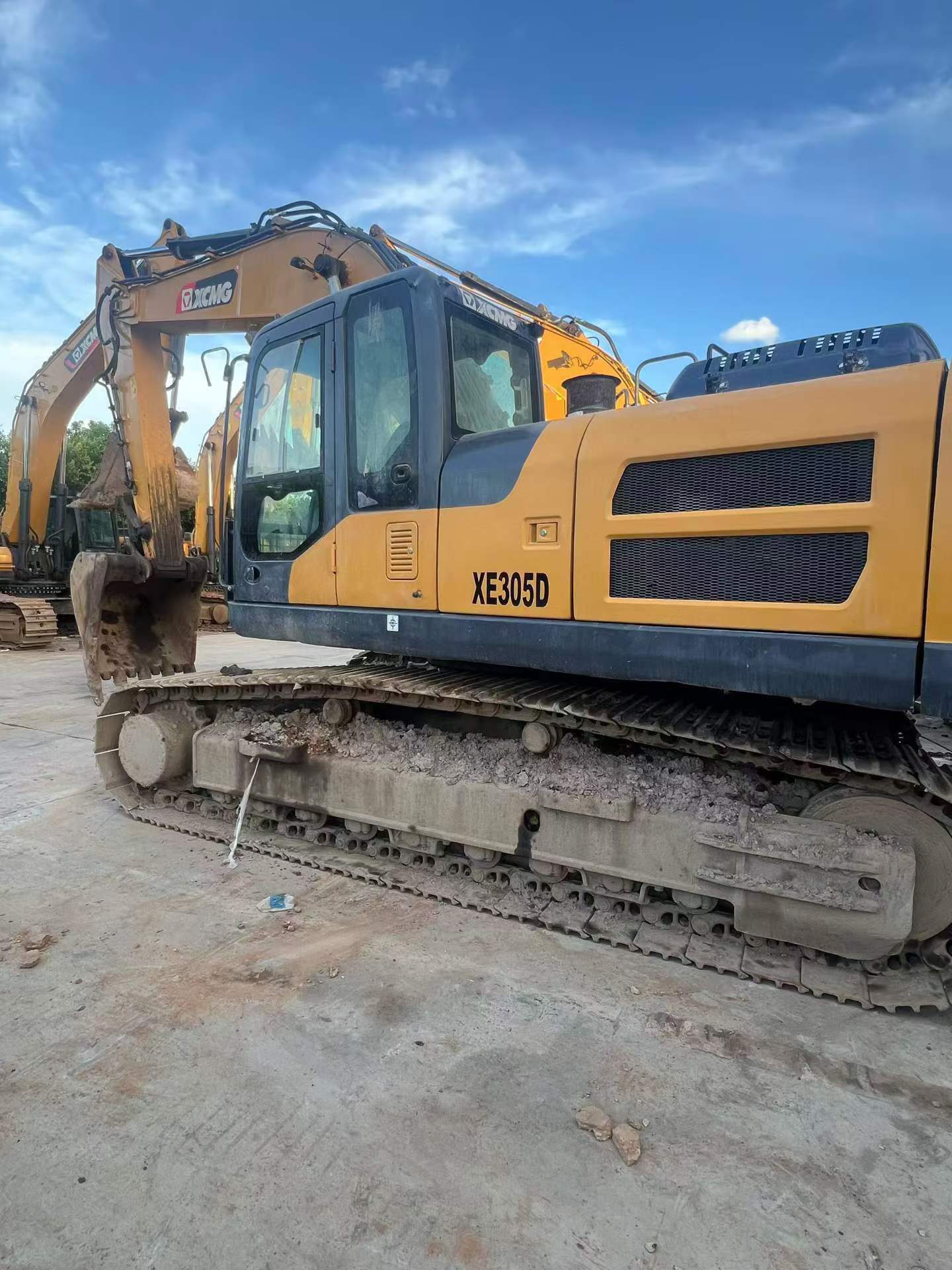 Compre Excavadora XCMG XE305D Usada / 9