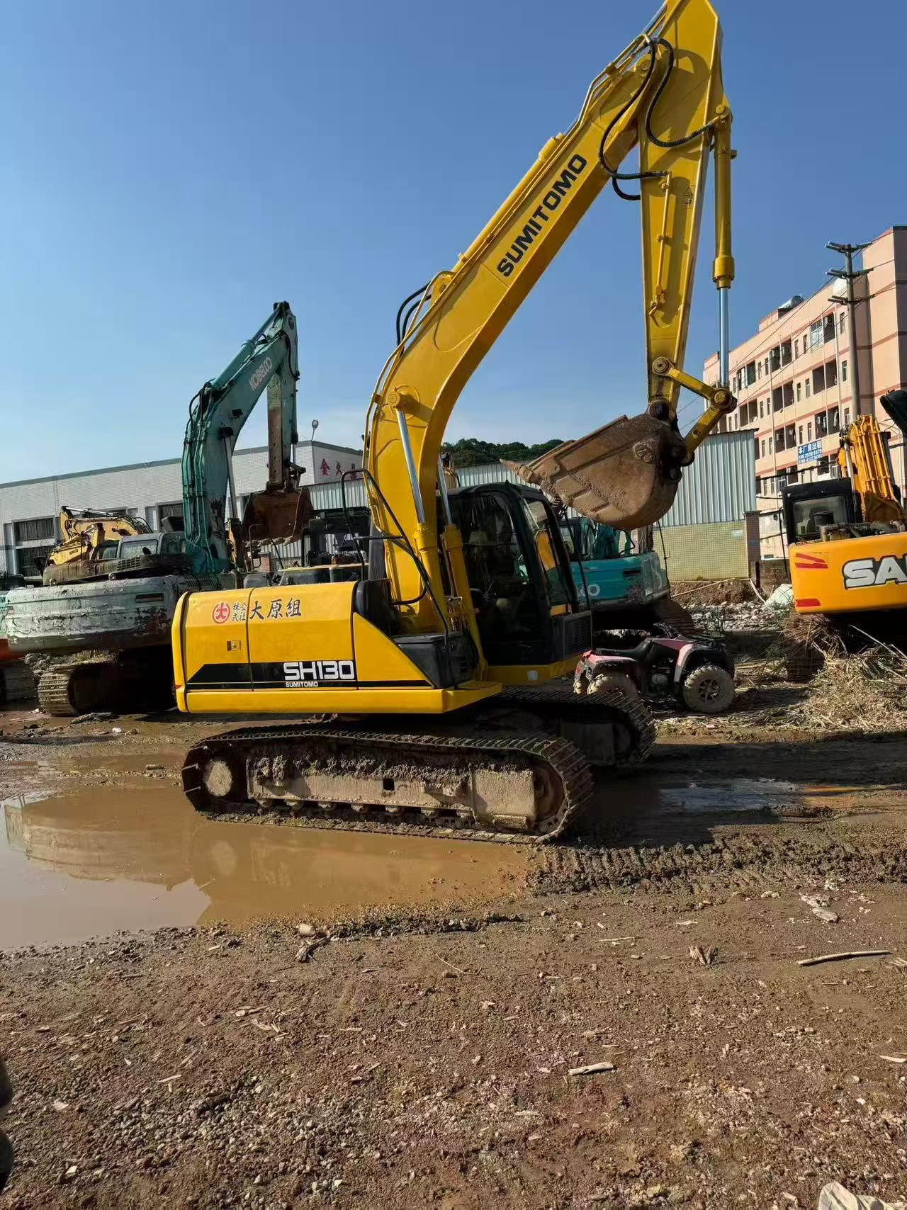 Buy Sumitomo SH130-3 Used Excavator / 1